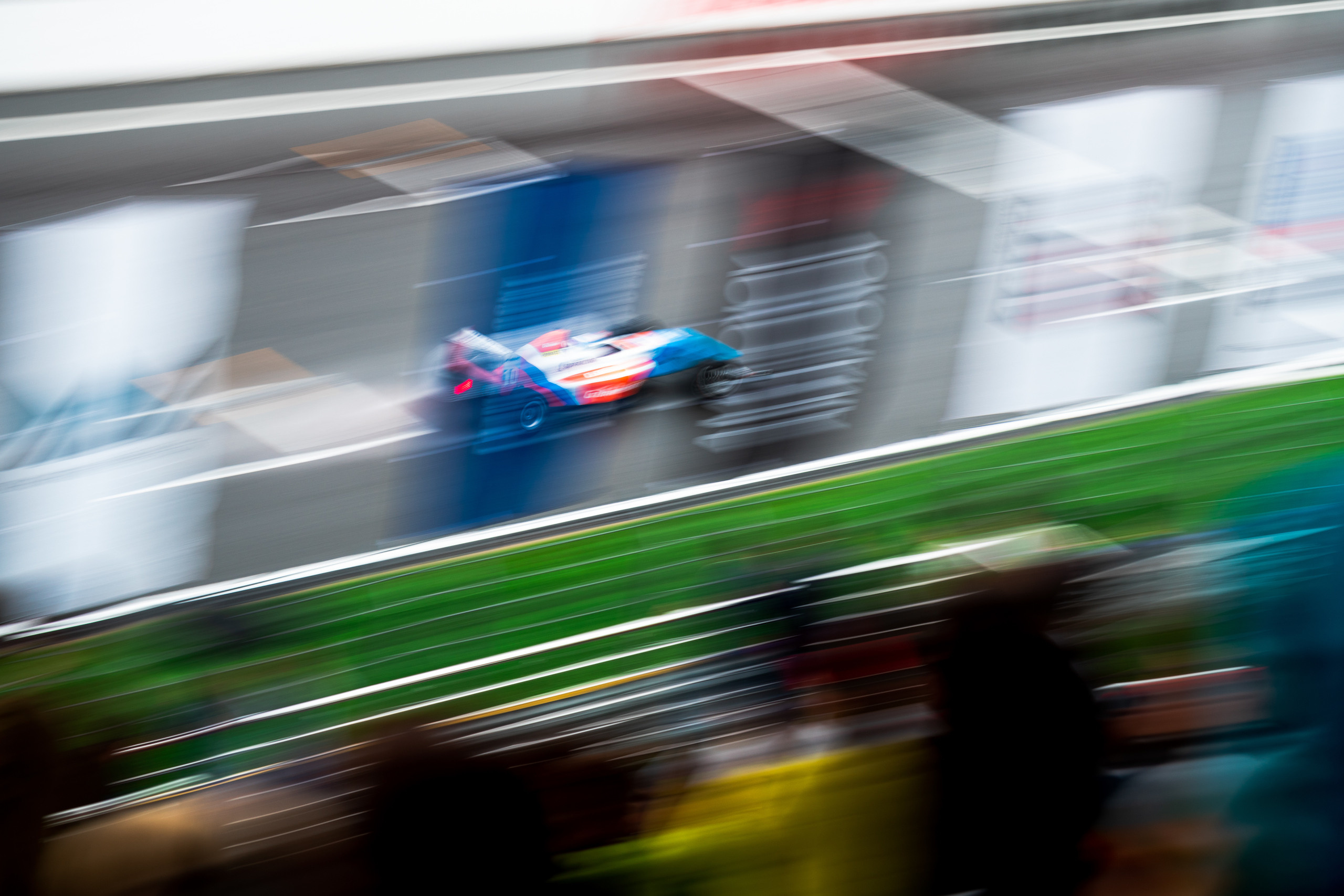 Cars & bikes. Photographer Igor Orishich
