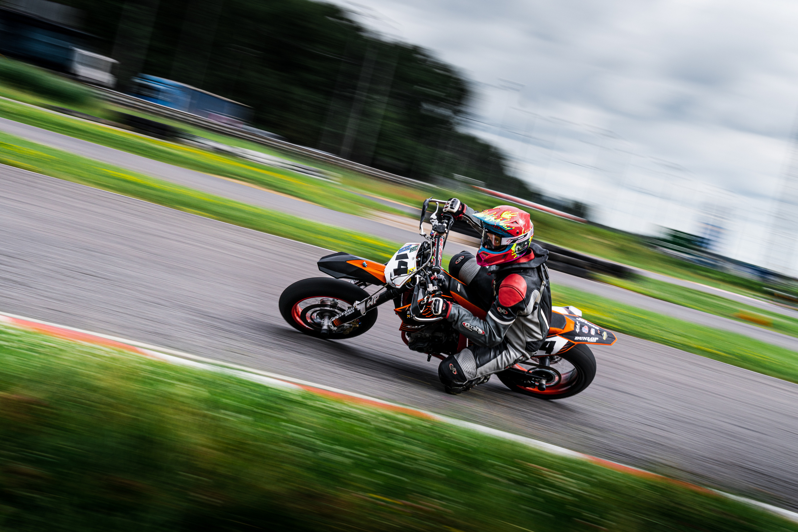 Cars & bikes. Photographer Igor Orishich