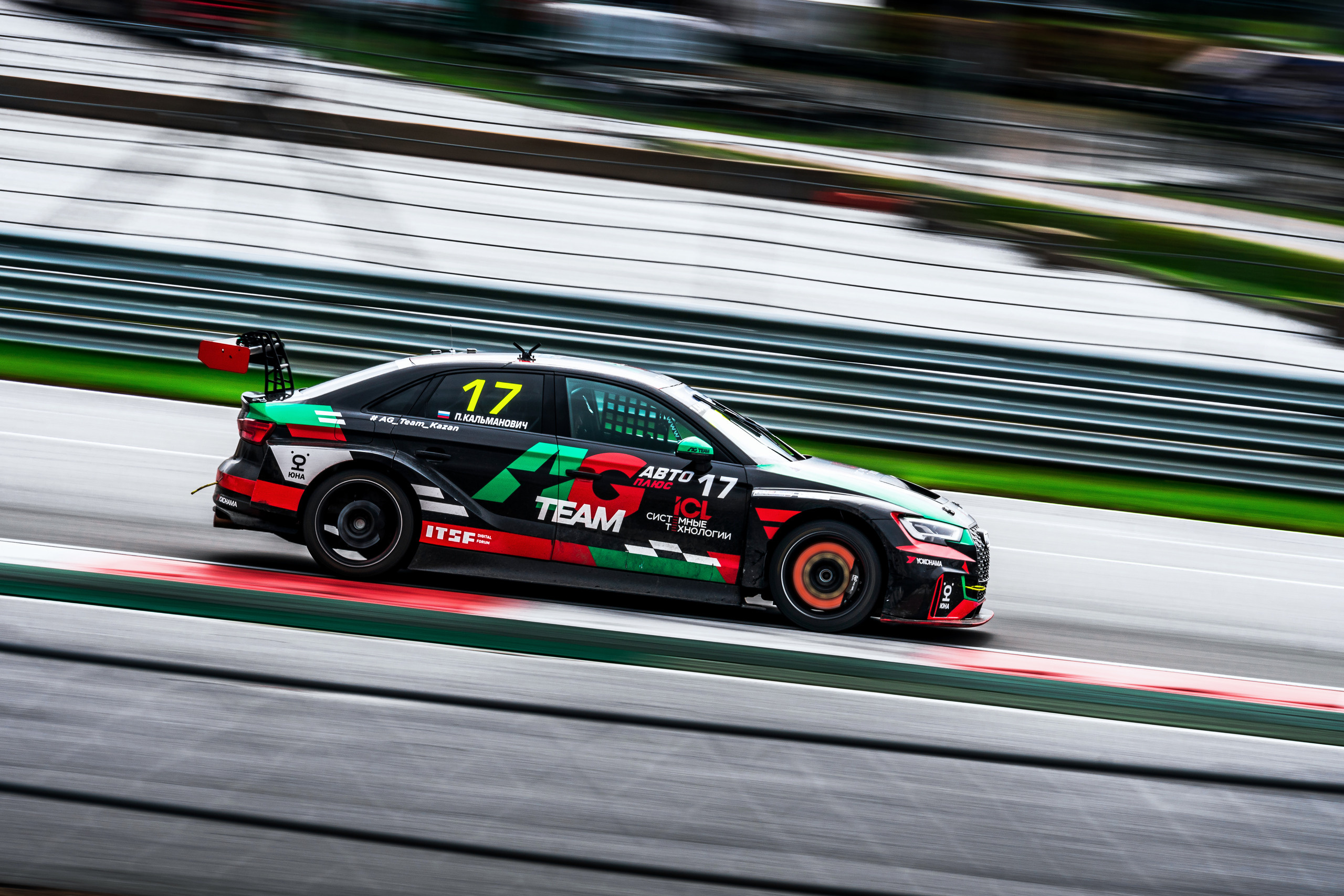 Cars & bikes. Photographer Igor Orishich