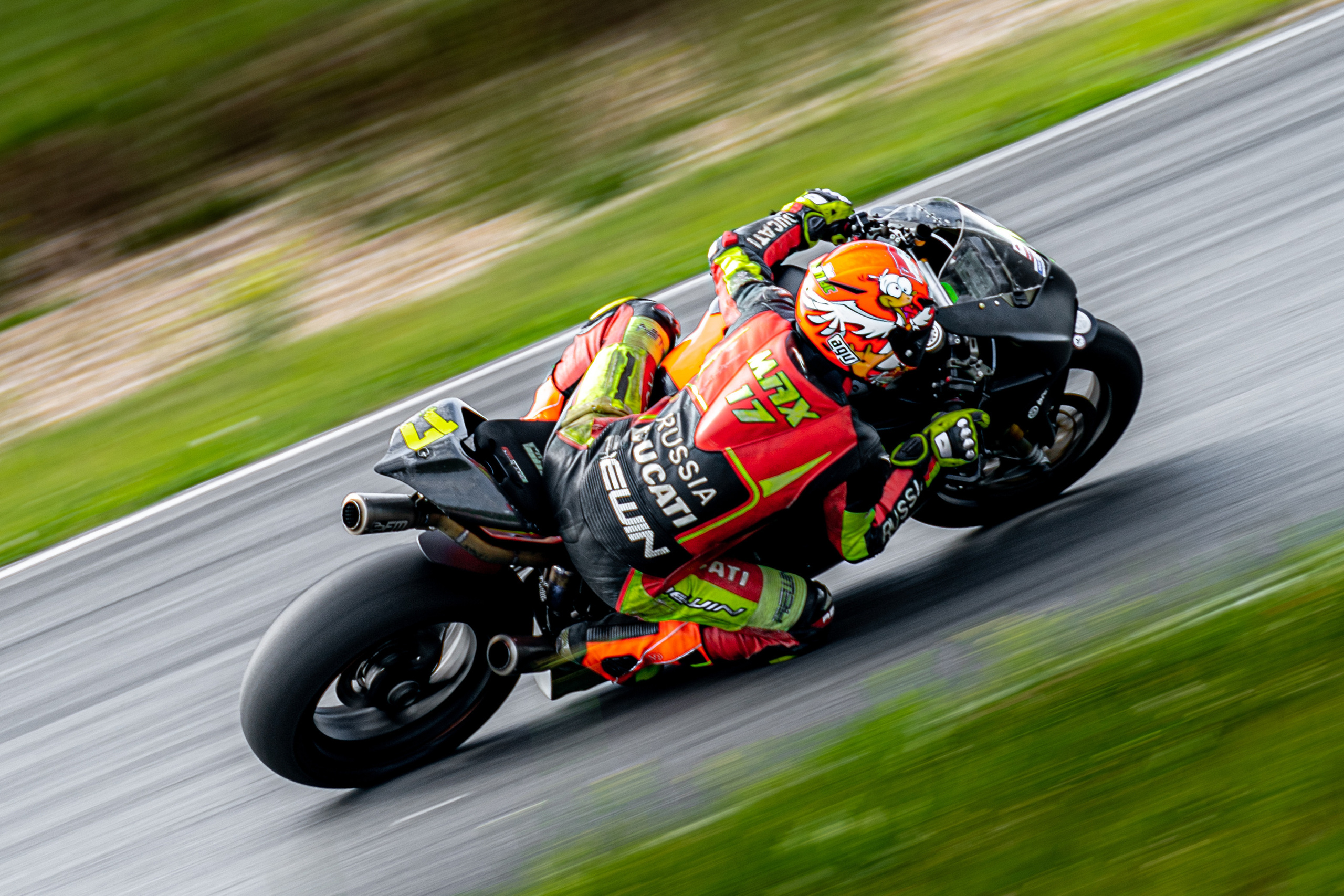 Cars & bikes. Photographer Igor Orishich