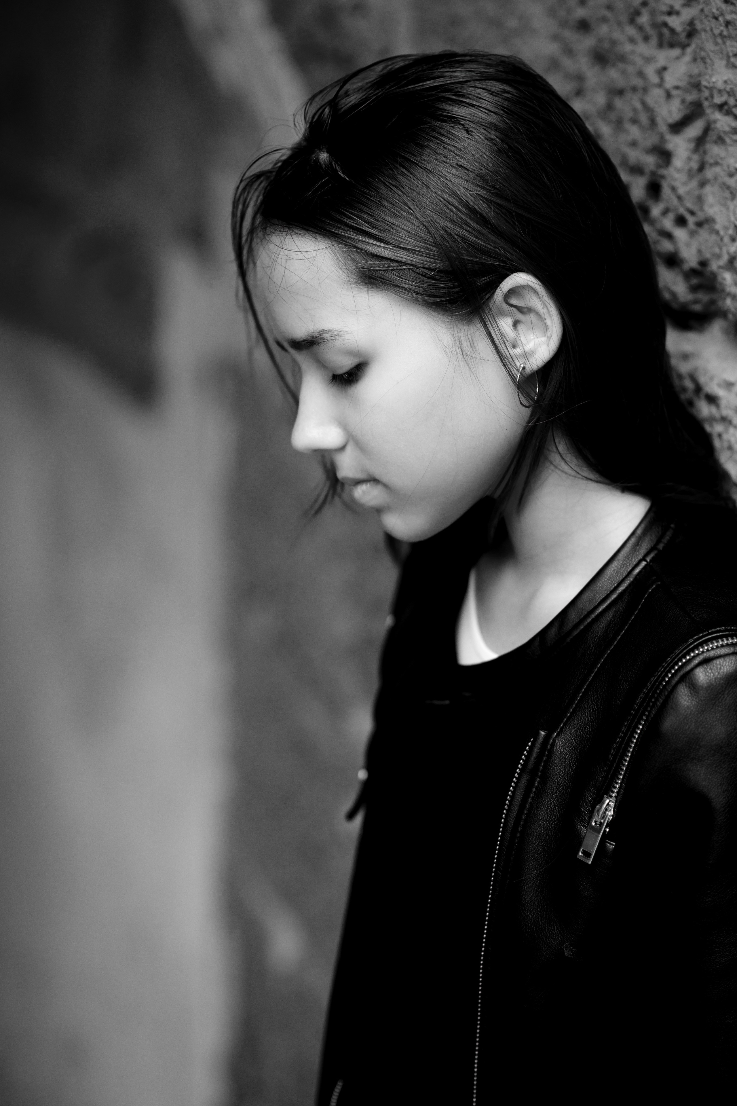 черно-белая фотография, подросток, девочка-подросток, актерское портфолио, фотосессия для подростков, фотограф Москва, детский фотограф Москва, подростковый фотограф , черно-белый портрет, фотосессия в старом городе