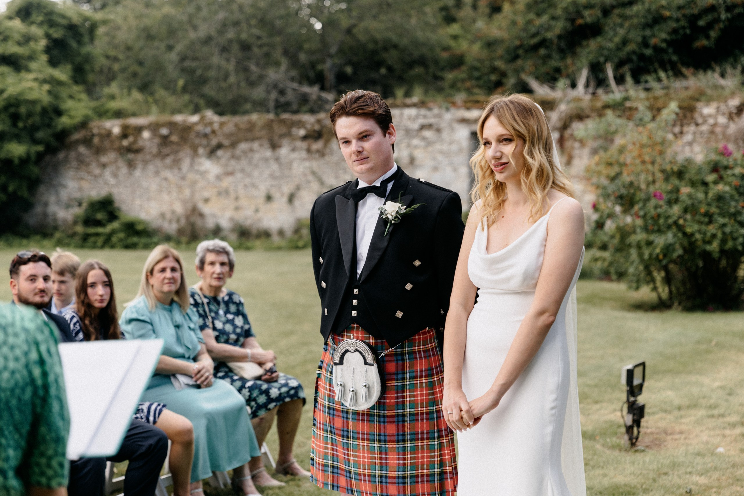 Ana & Tom Wedding at Notley Abbey. Moments Catchers — Wedding Photography & Video Duo in London