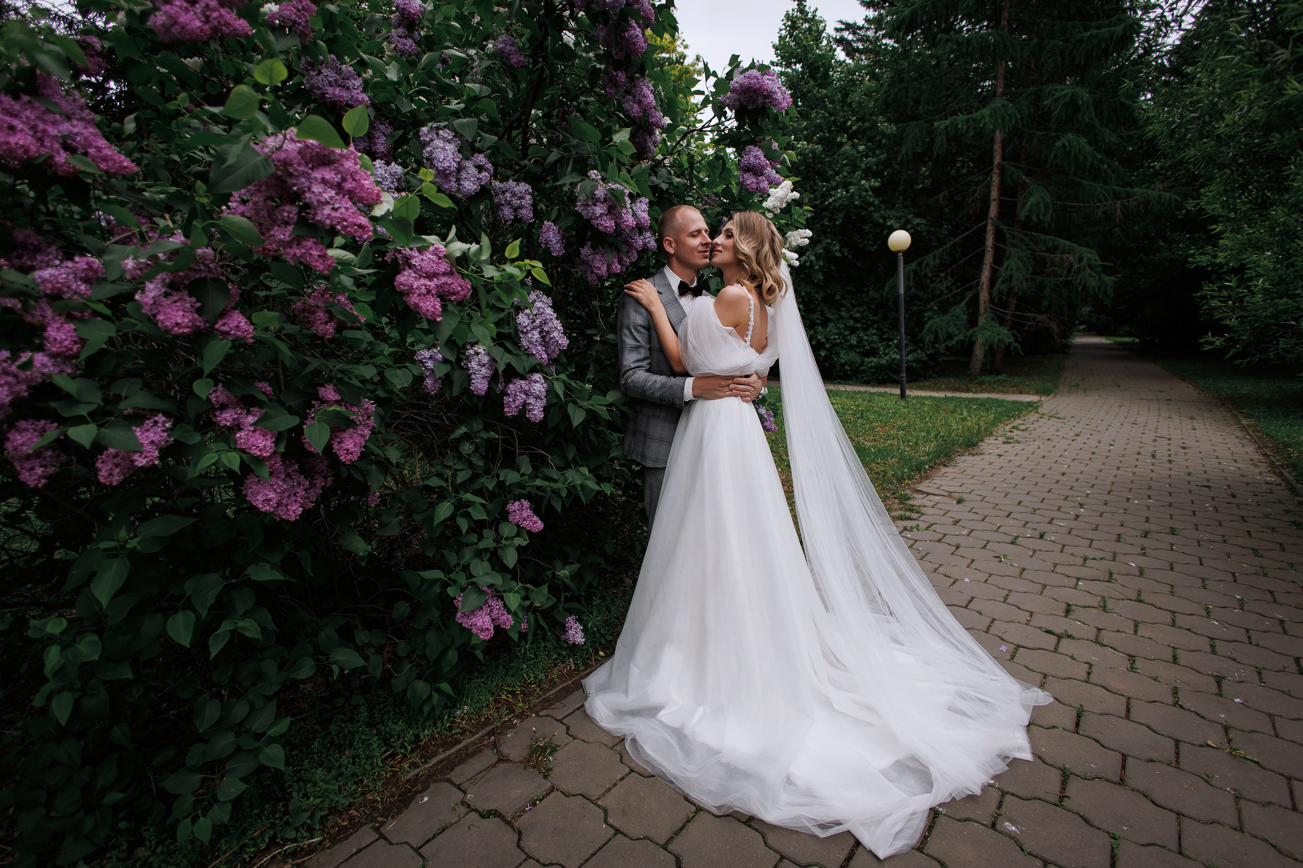 Яков и Валерия. Свадебный фотограф в Омске Яна Савина