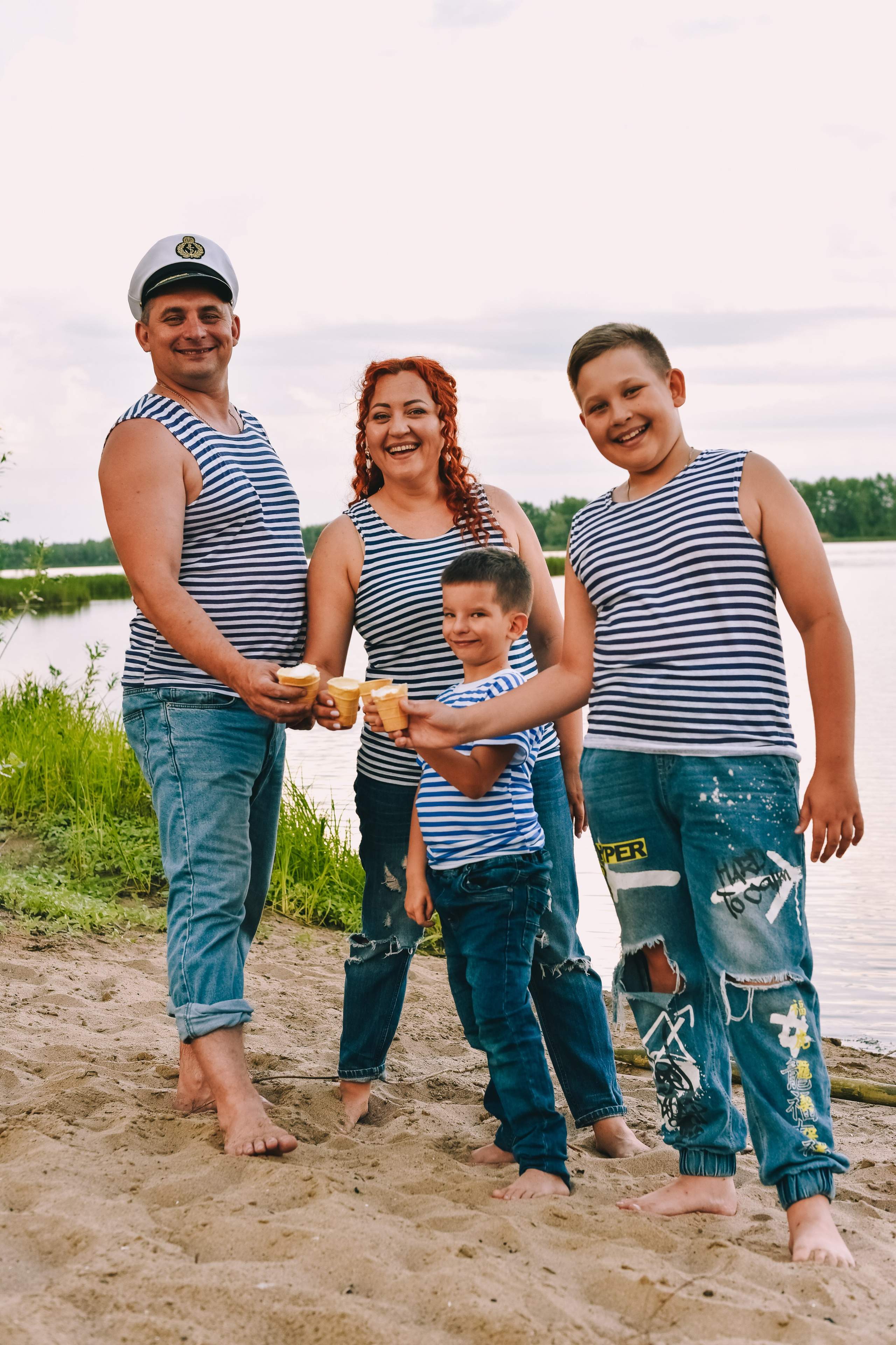 Морячки и морячка (Семья Валентины)