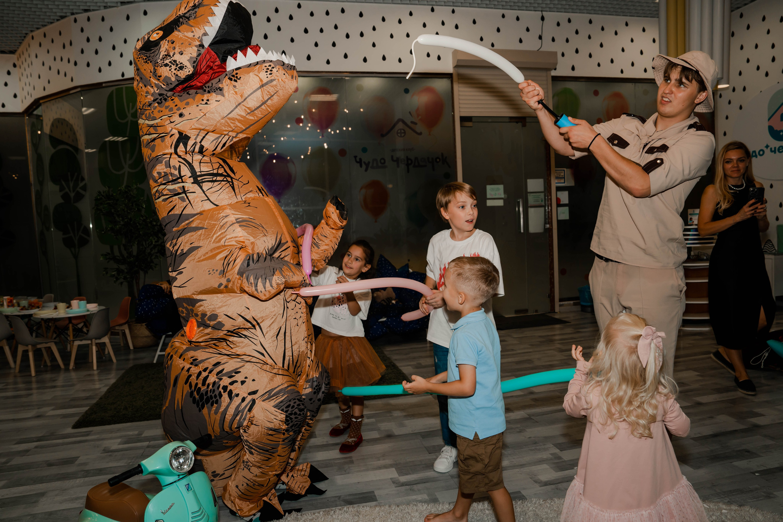 Грозный Тирекс. Крамер Юлиана детский и семейный фотограф
