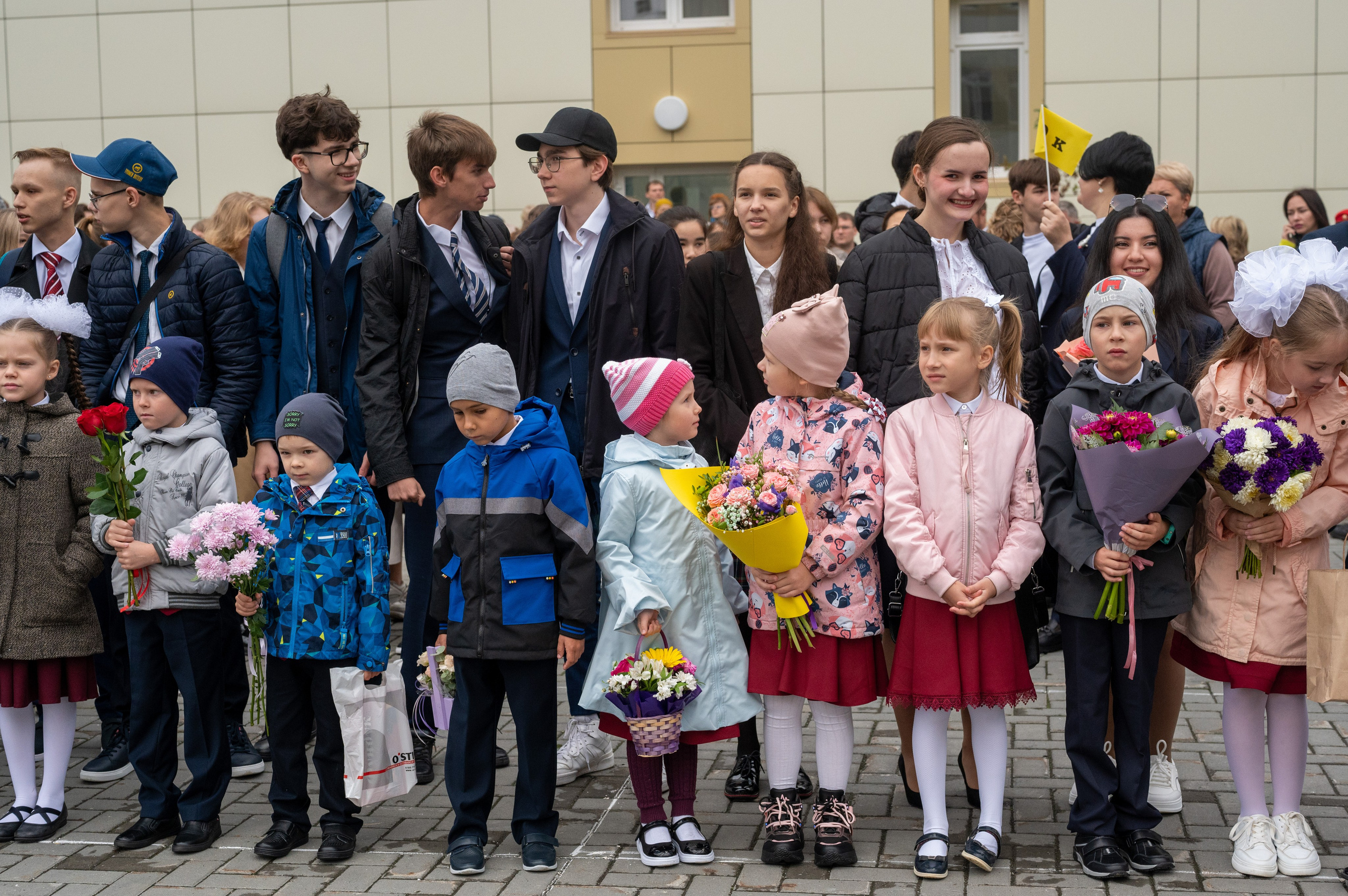 1 сентября 1 К 16 гимназия репортаж, линейка +в классе. Фотограф новорожденных, семейный детский в Тюмени Татьяна Морозова