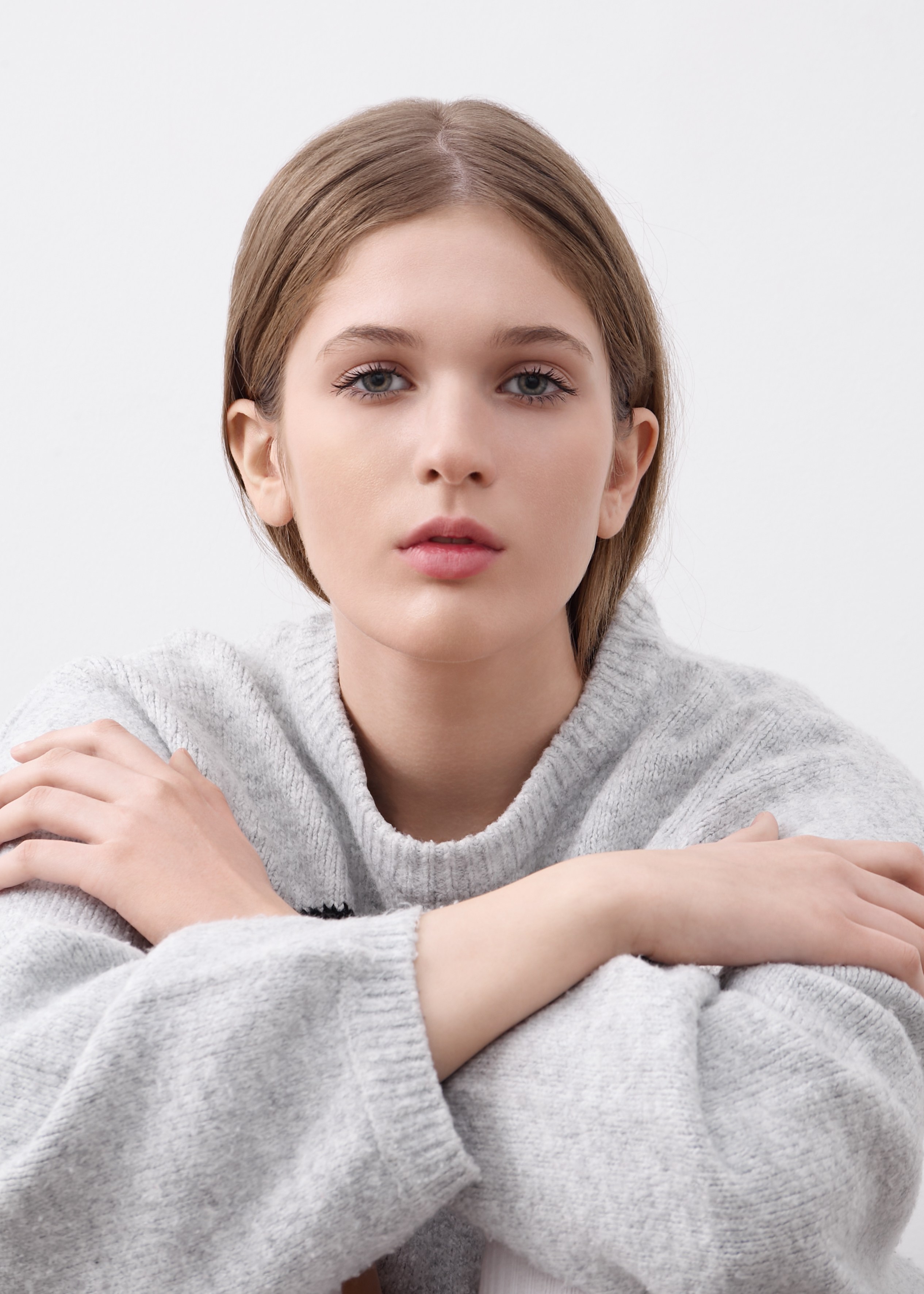 `Yulia Grafa. DISTINCTIVE MODEL AGENCY. Модельное агентство специализирующиеся на зарубежном плейсменте моделей