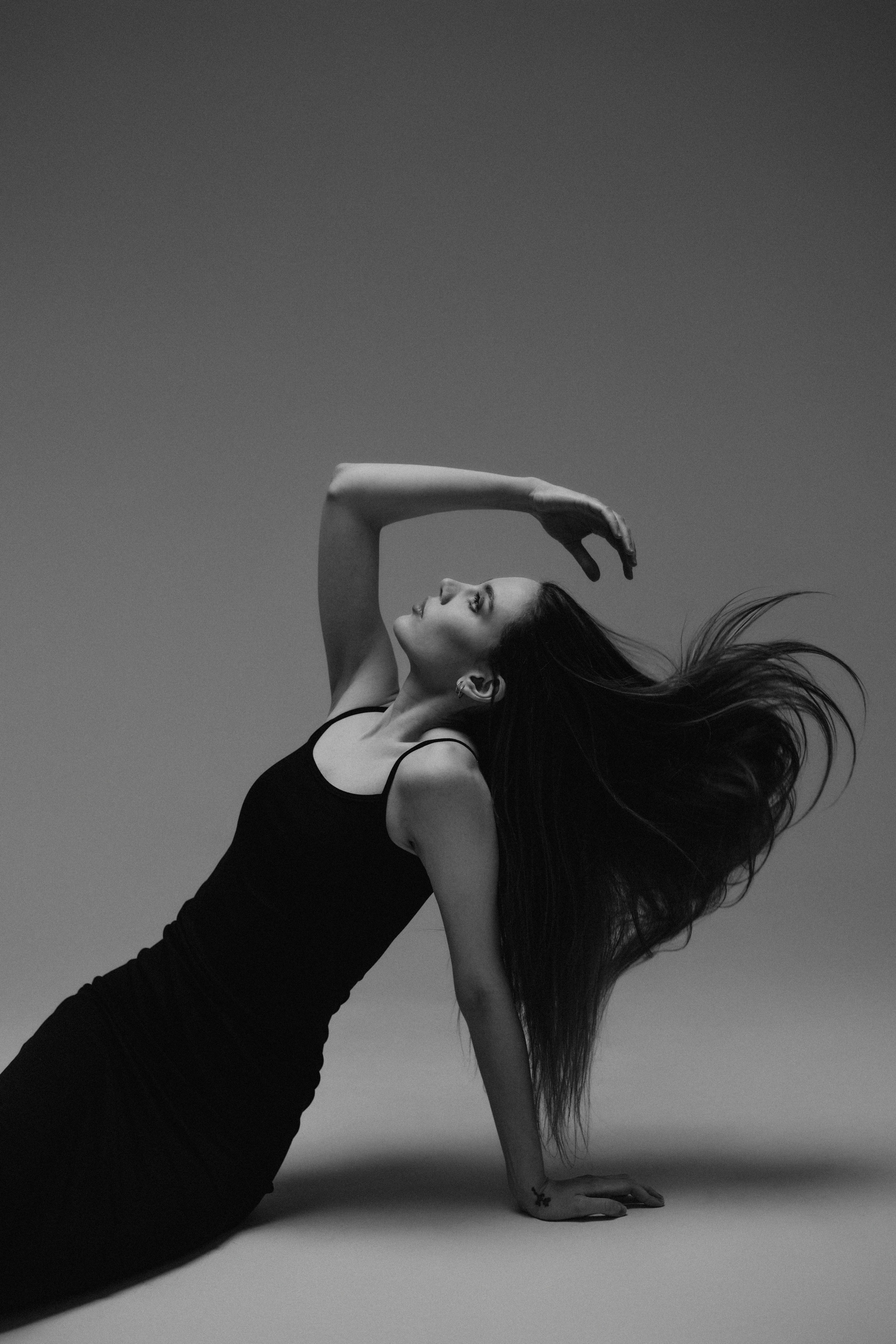 Виктория | фотосессия на циклораме. Портретный фотограф Москва