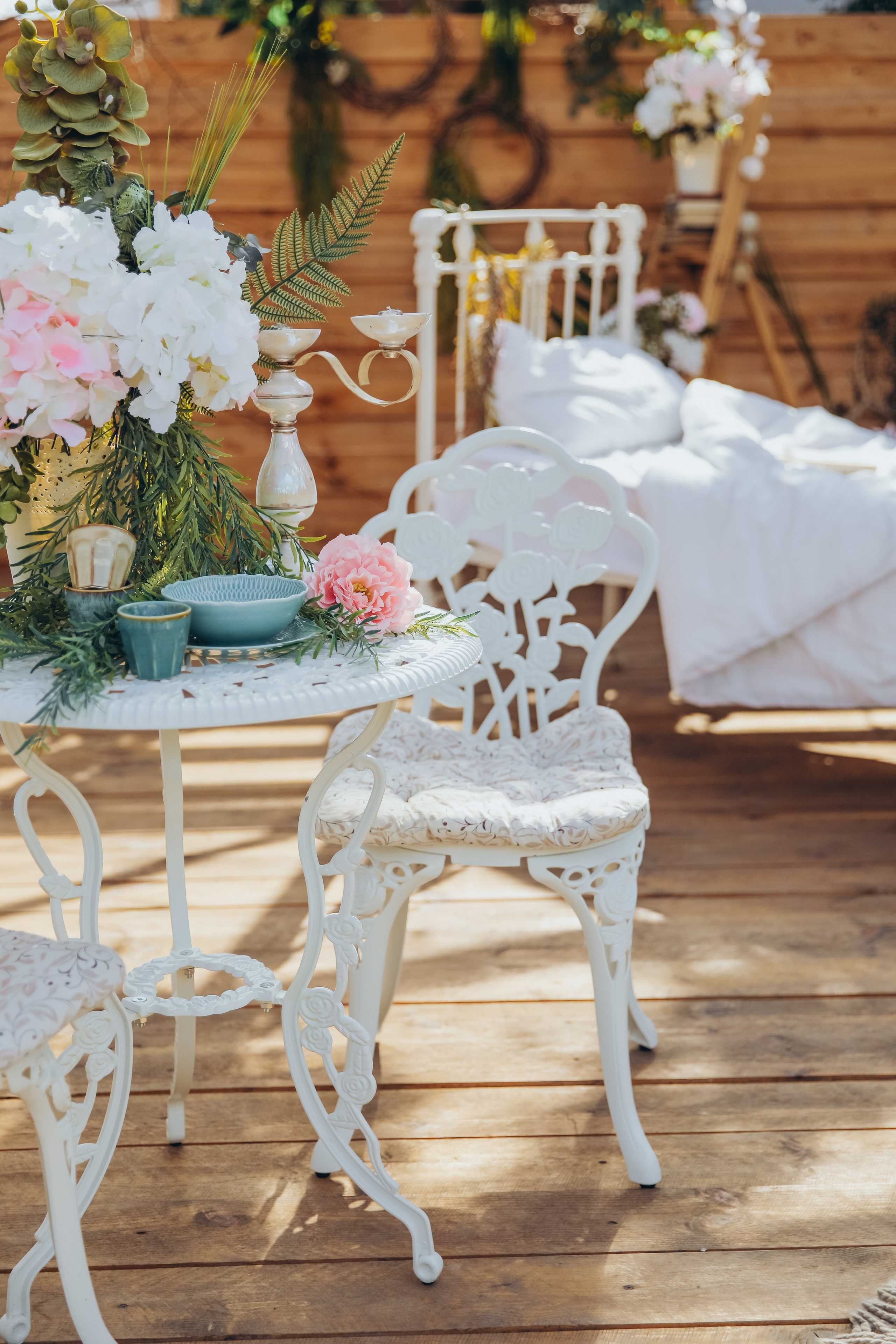 Уличная локация «Лесной дом». Фотостудия в Мариуполе «Берлога»