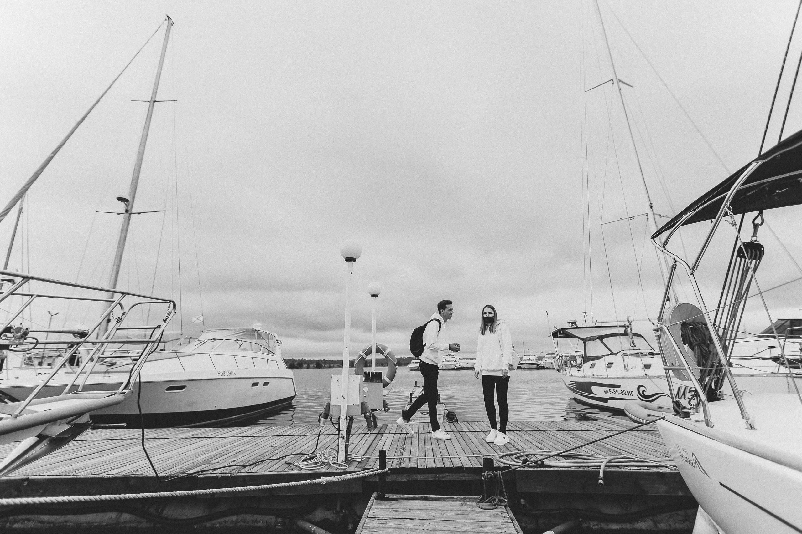 «а дома нельзя было остаться?»