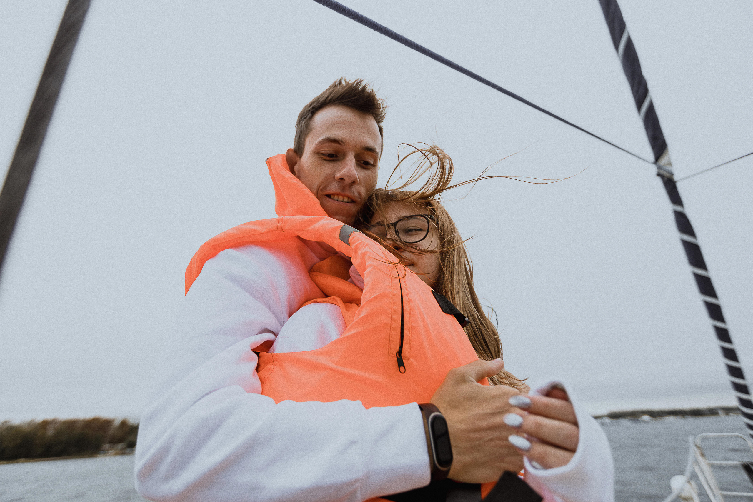 «а дома нельзя было остаться?»