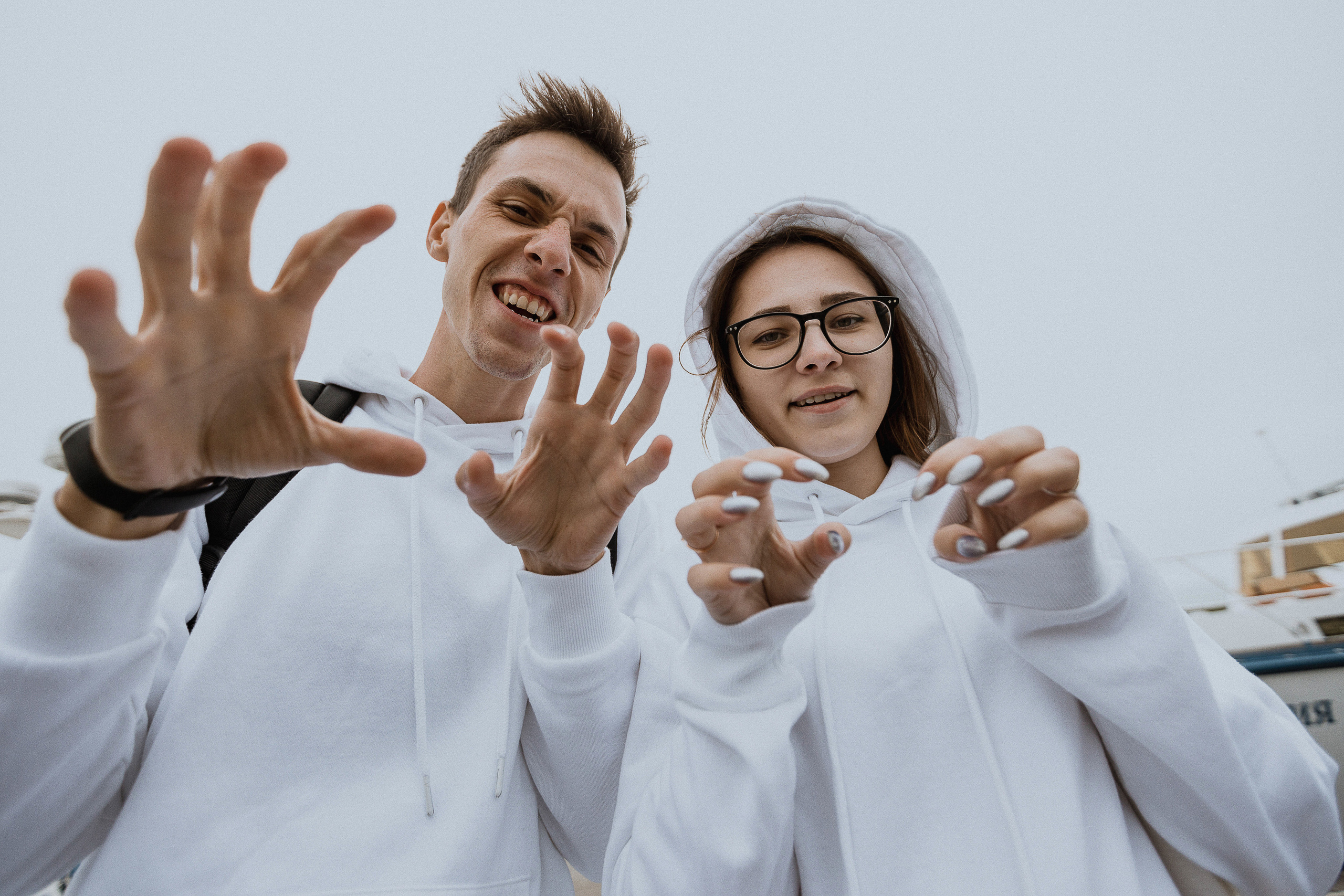 «а дома нельзя было остаться?»