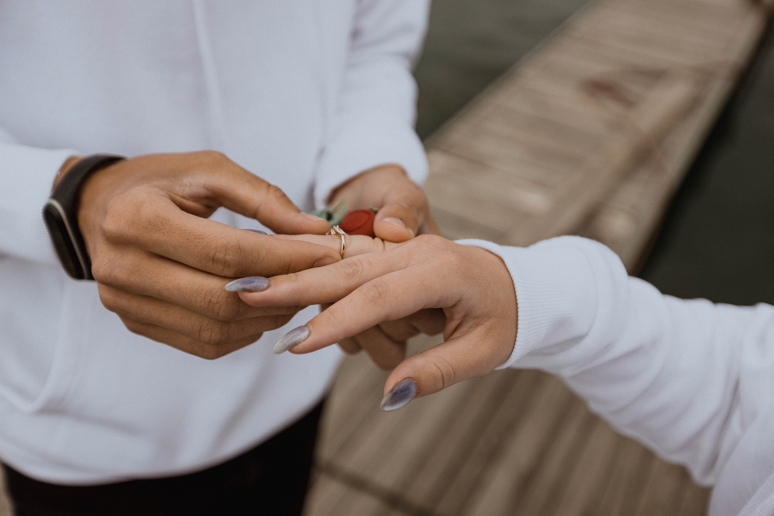 «а дома нельзя было остаться?»