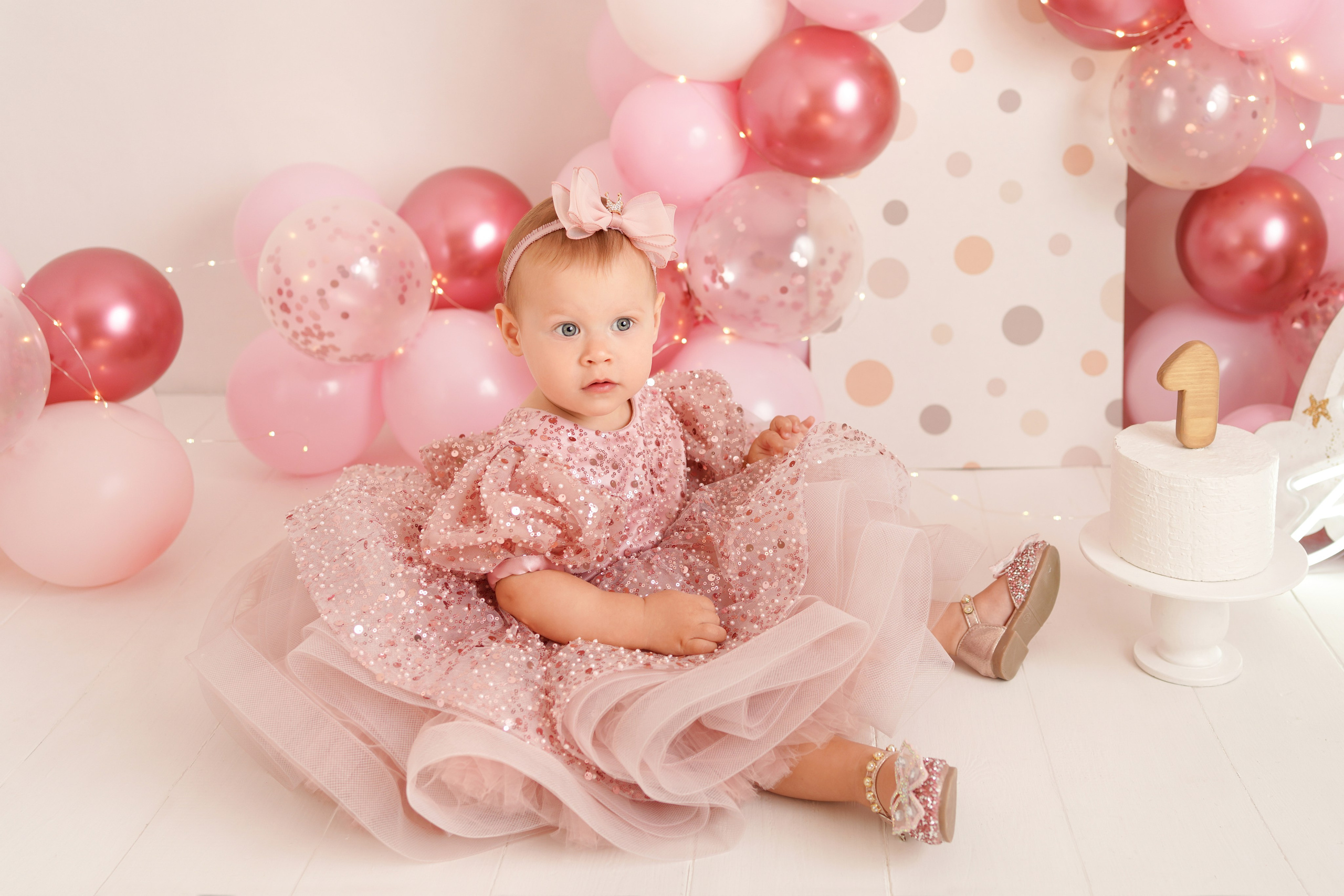 Детская фотосессия Первый год для девочек. Детский фотограф и фотограф новорожденных в Калининград Оксана Иваний