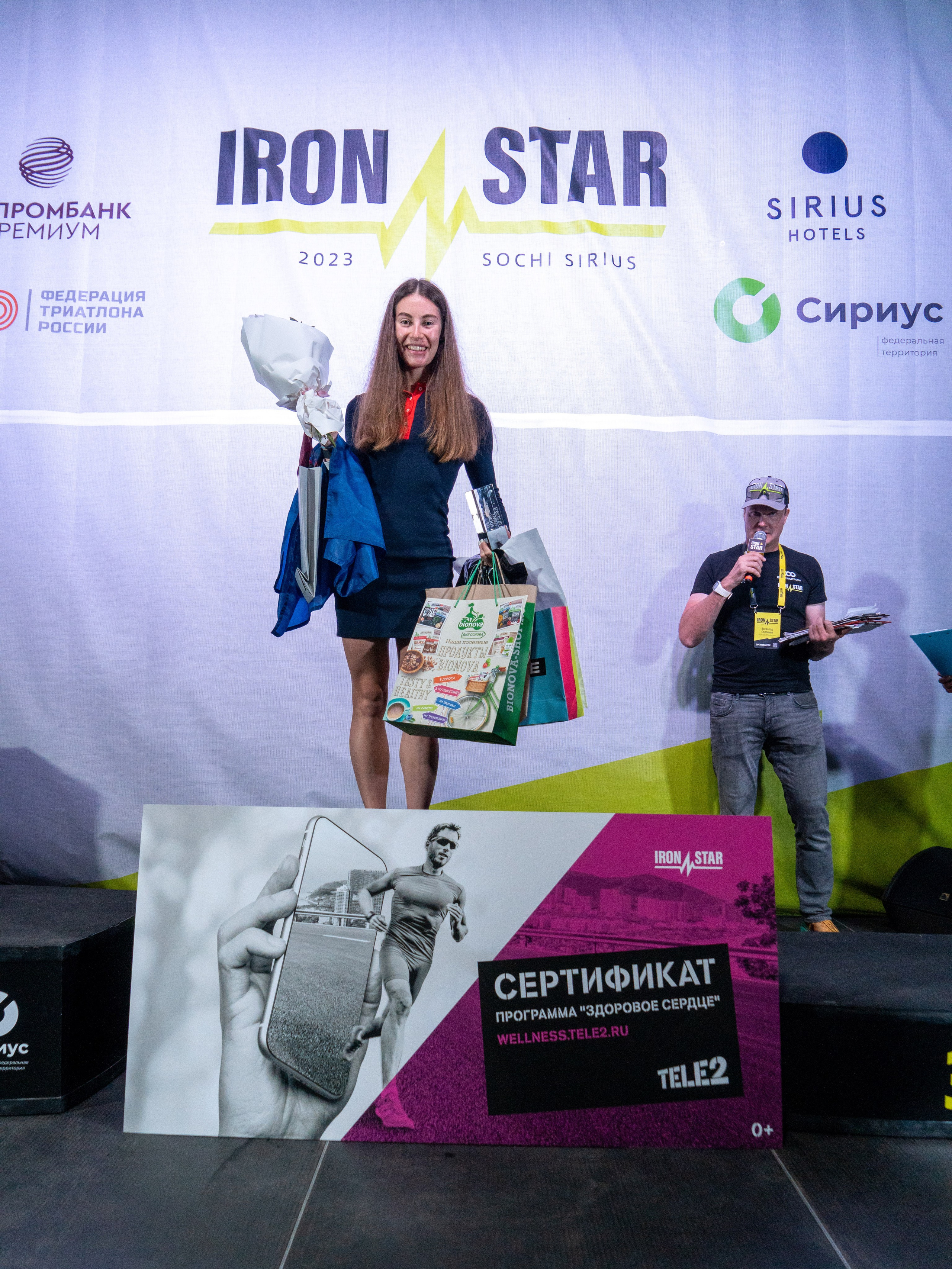 Фотоотчет партнерской интеграции для компании TELE2 на фестивале Ironstar. Репортажный фотограф в Красной Поляне и Сочи Павлюченко Екатерина