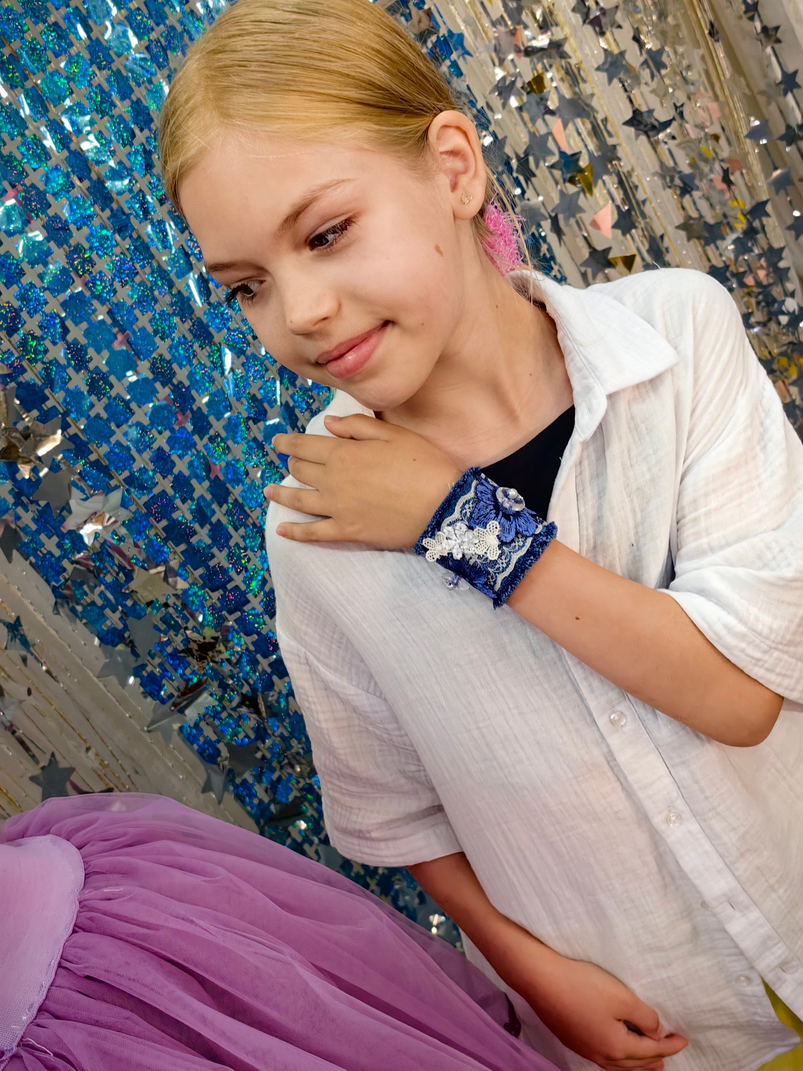 Браслеты из джинсы — мастер-класс по шитью для девочек. Владивосток. Школа для девочек во Владивостоке — Само Совершенство