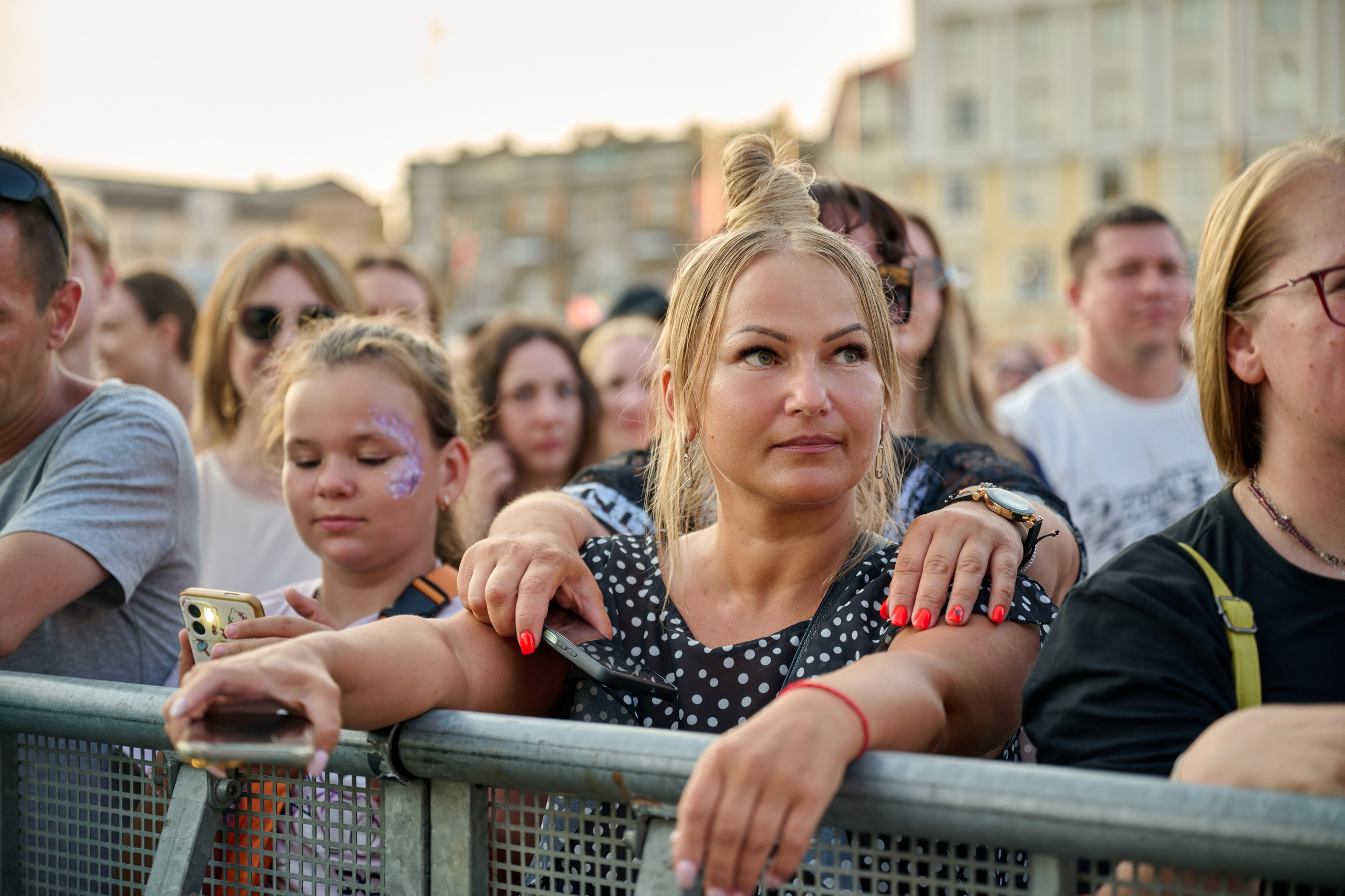 День молодежи вечерняя программа. Профессиональный репортажный фотограф Инесса Иминова