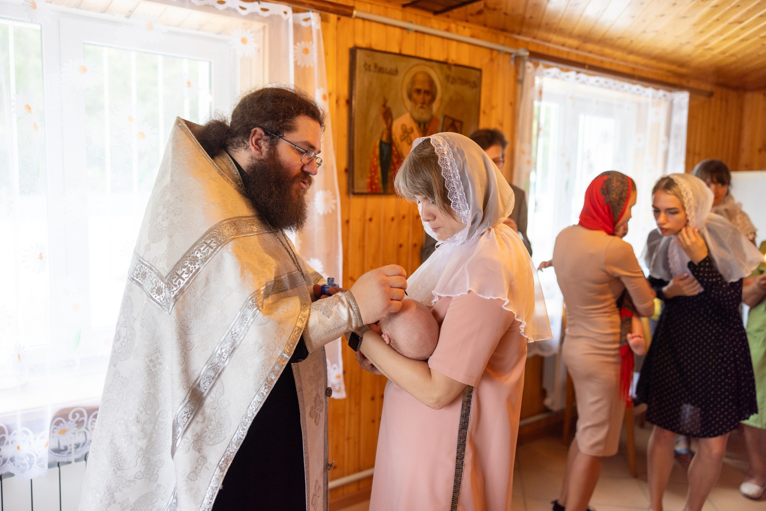 Образец репортажа крещения оригиналы, без искажений, без вспышки, светосильная оптика!. Фотограф в Туле Крупский АнДРей. Фотостудия «КАДР71» в Туле