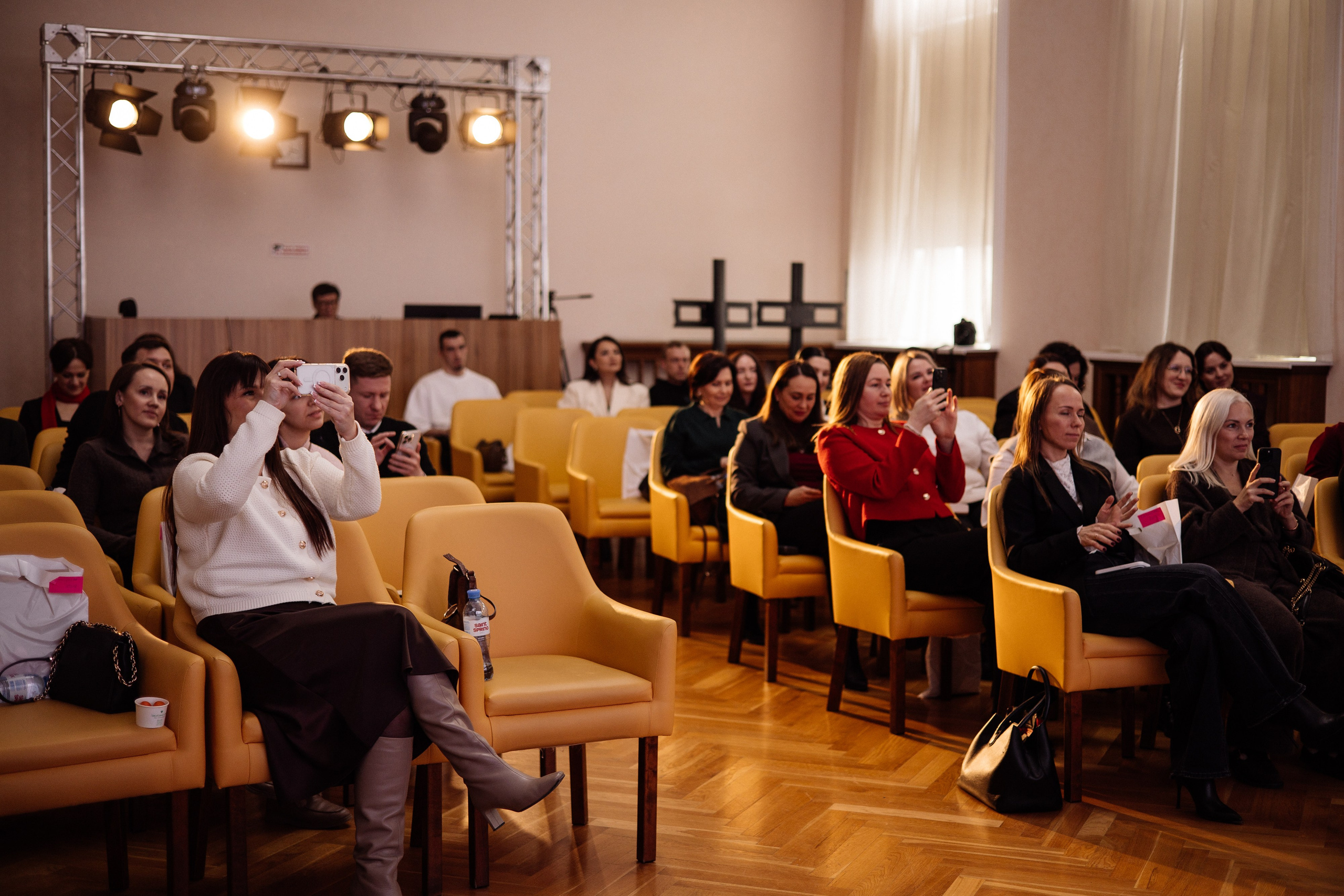 Конференция. Семейный свадебный фотограф Семен Егоров