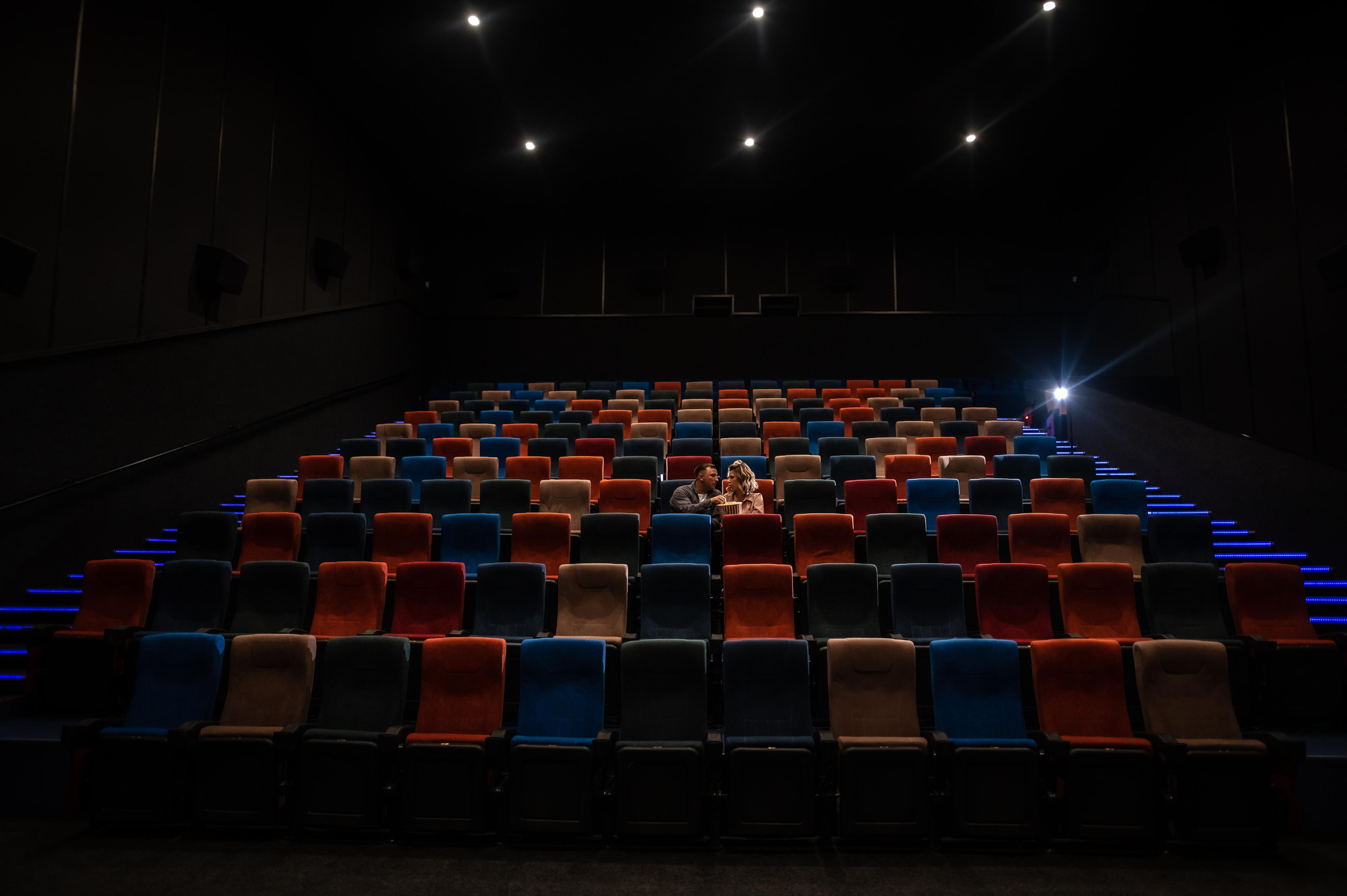 Любовь в кинотеатре. Фотограф ПИТЕР СПБ Надежда Баранова