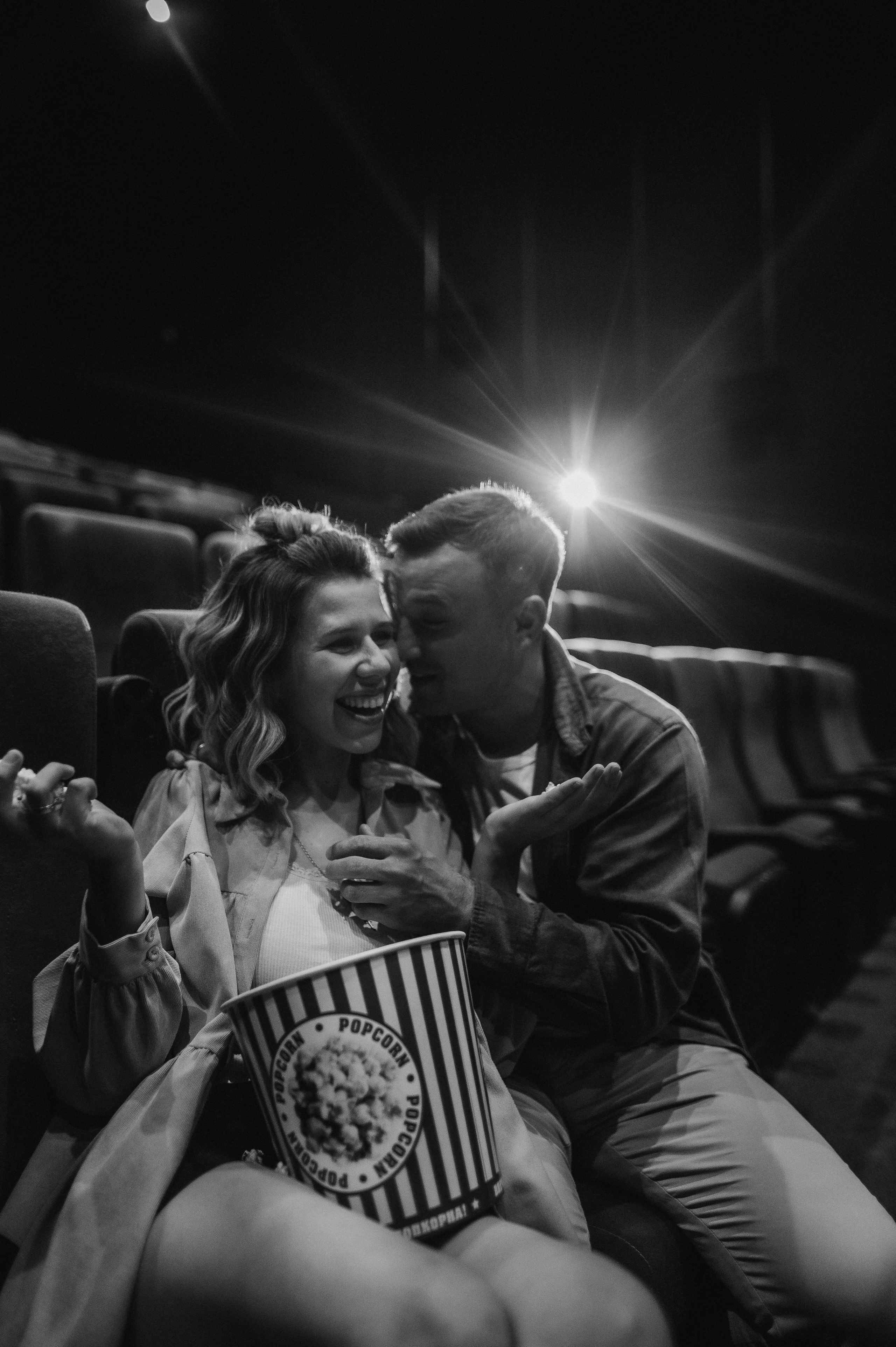 Любовь в кинотеатре. Фотограф ПИТЕР СПБ Надежда Баранова