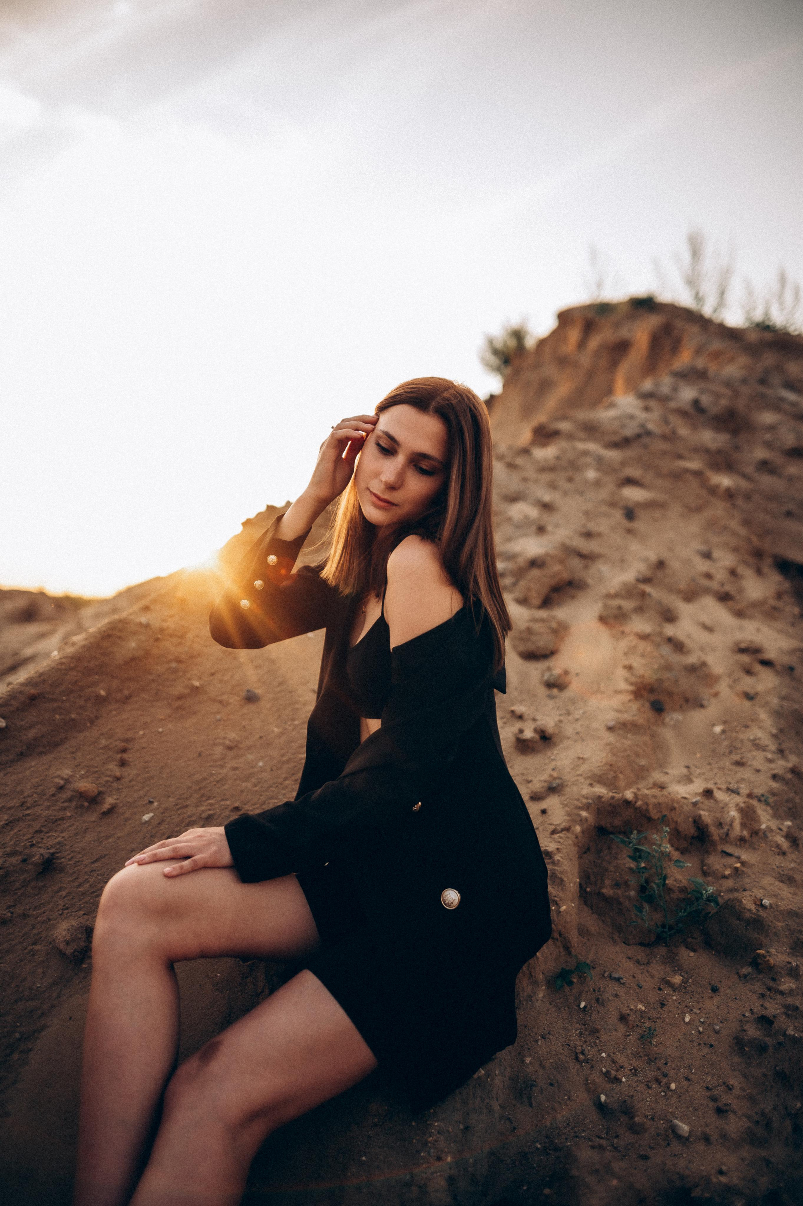 Лина в песках. Фотограф ПИТЕР СПБ Надежда Баранова