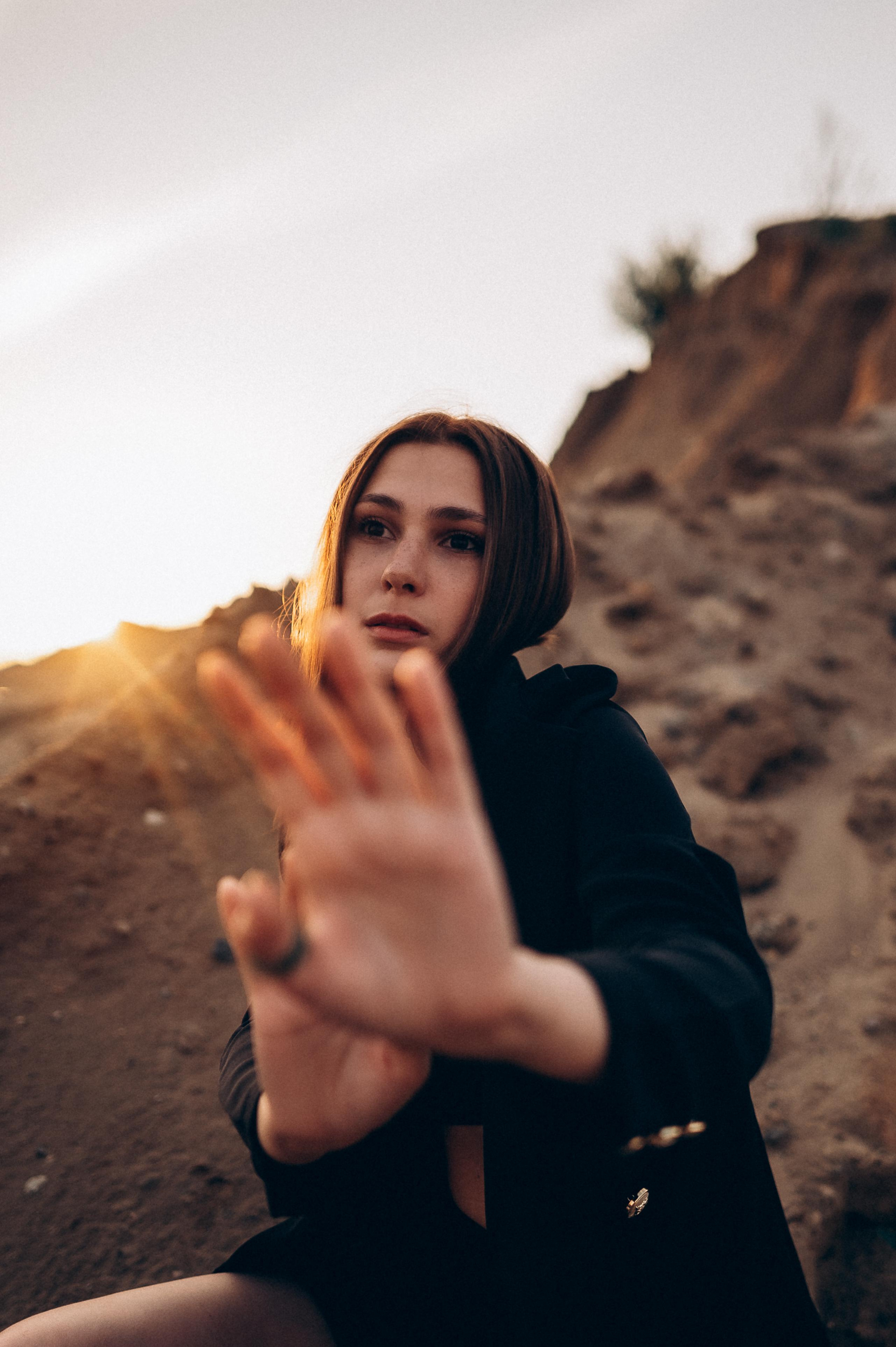 Лина в песках. Фотограф ПИТЕР СПБ Надежда Баранова