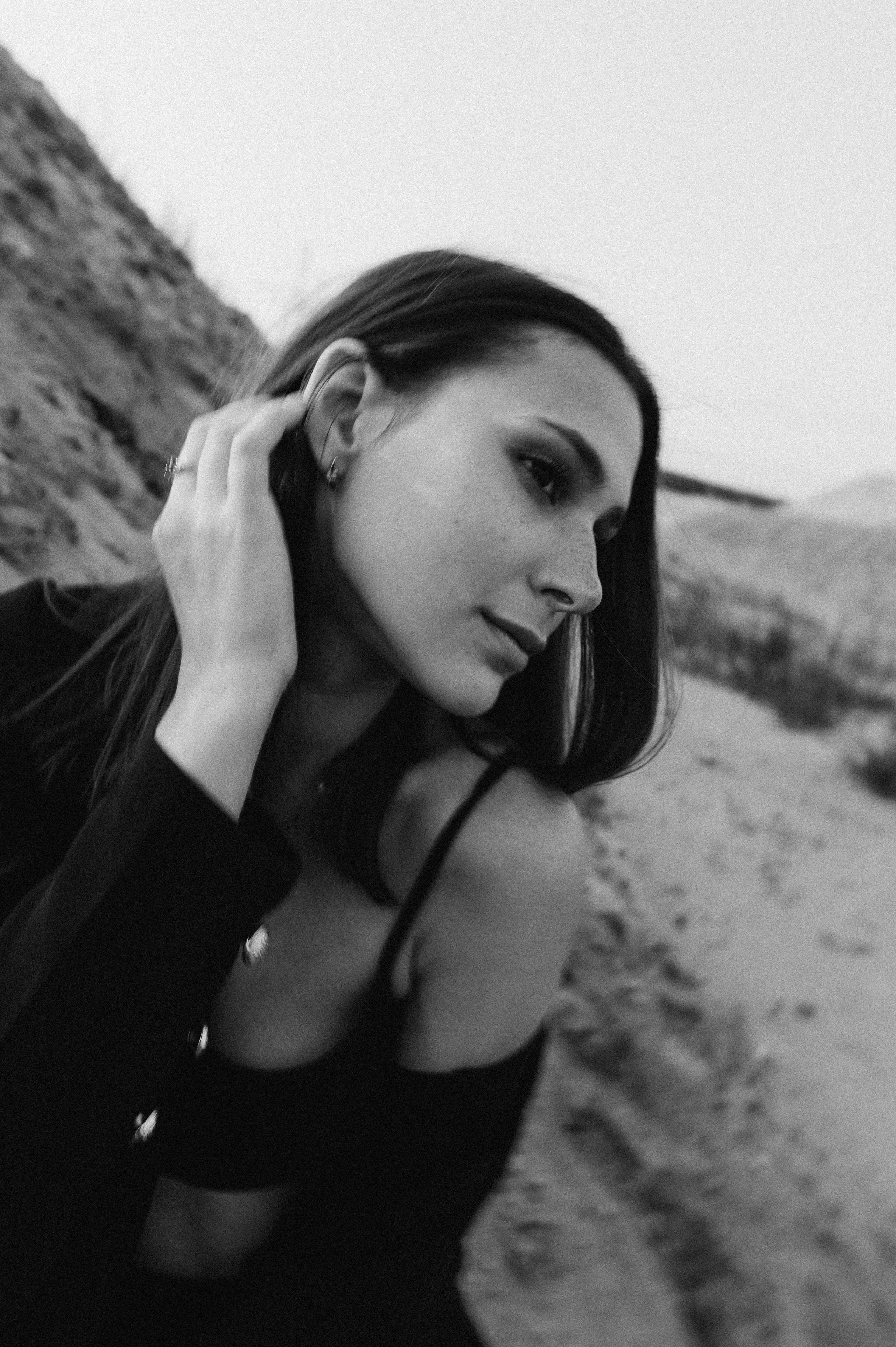 Лина в песках. Фотограф ПИТЕР СПБ Надежда Баранова