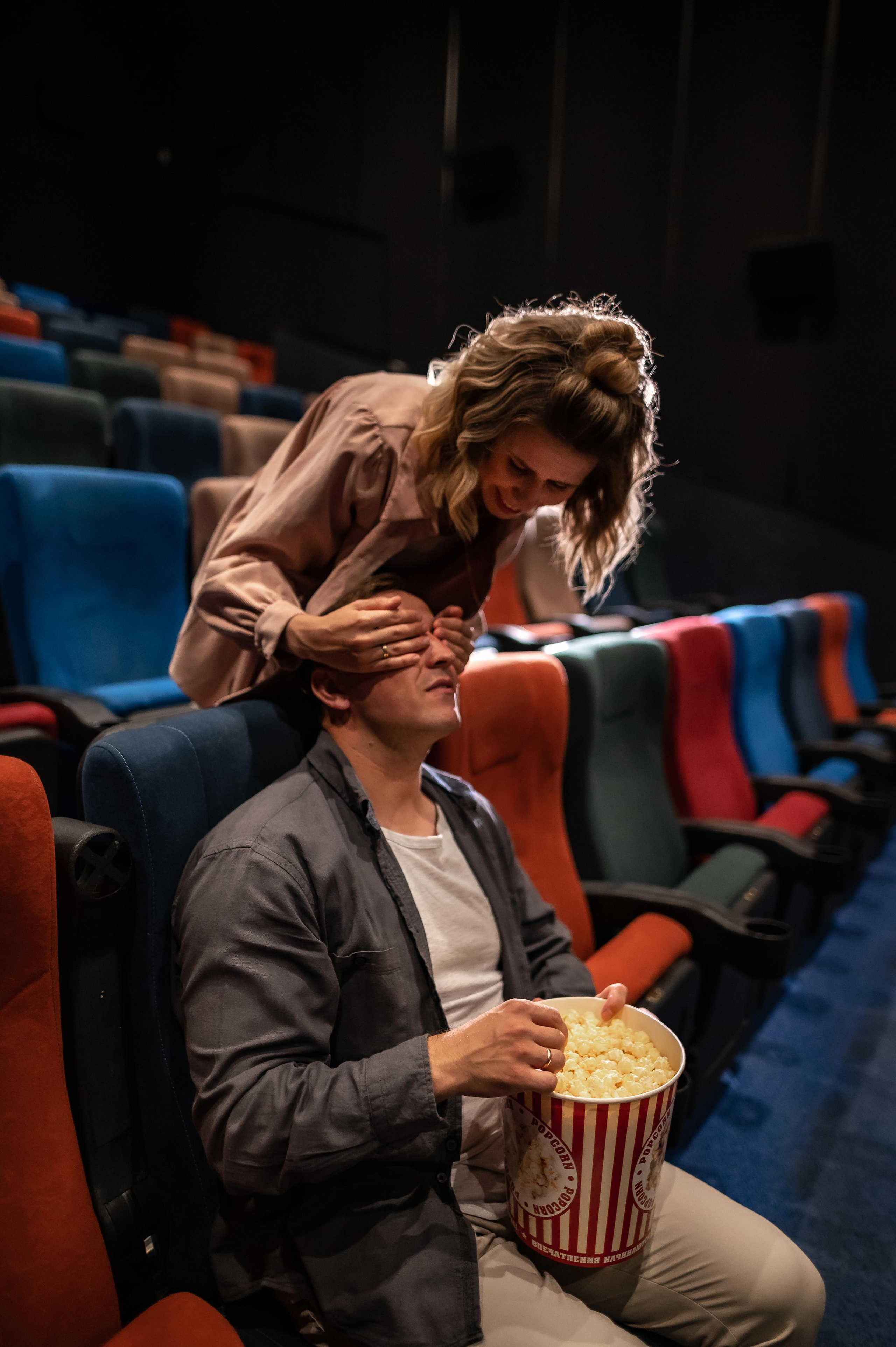 Любовь в кинотеатре. Фотограф ПИТЕР СПБ Надежда Баранова