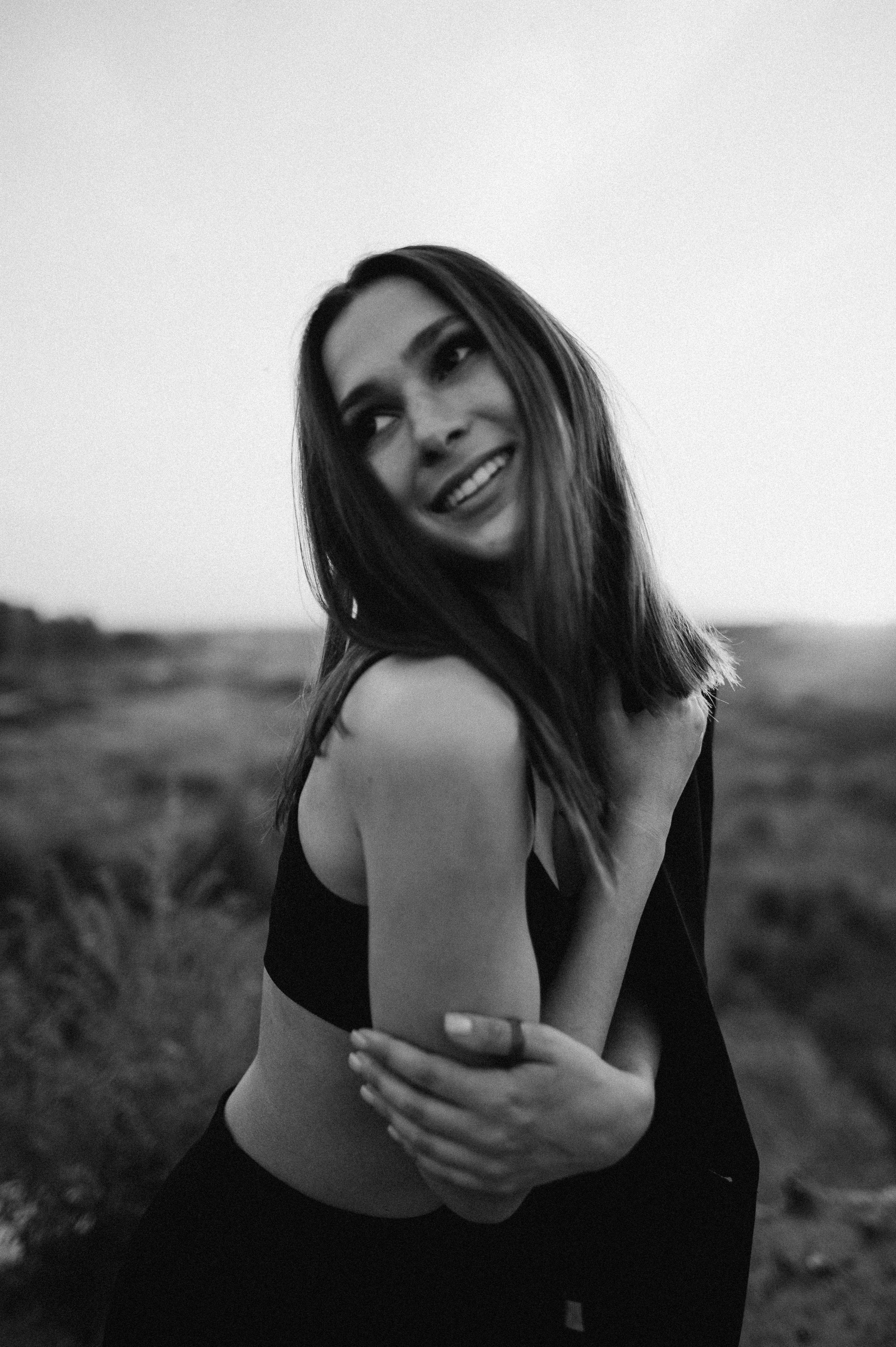 Лина в песках. Фотограф ПИТЕР СПБ Надежда Баранова