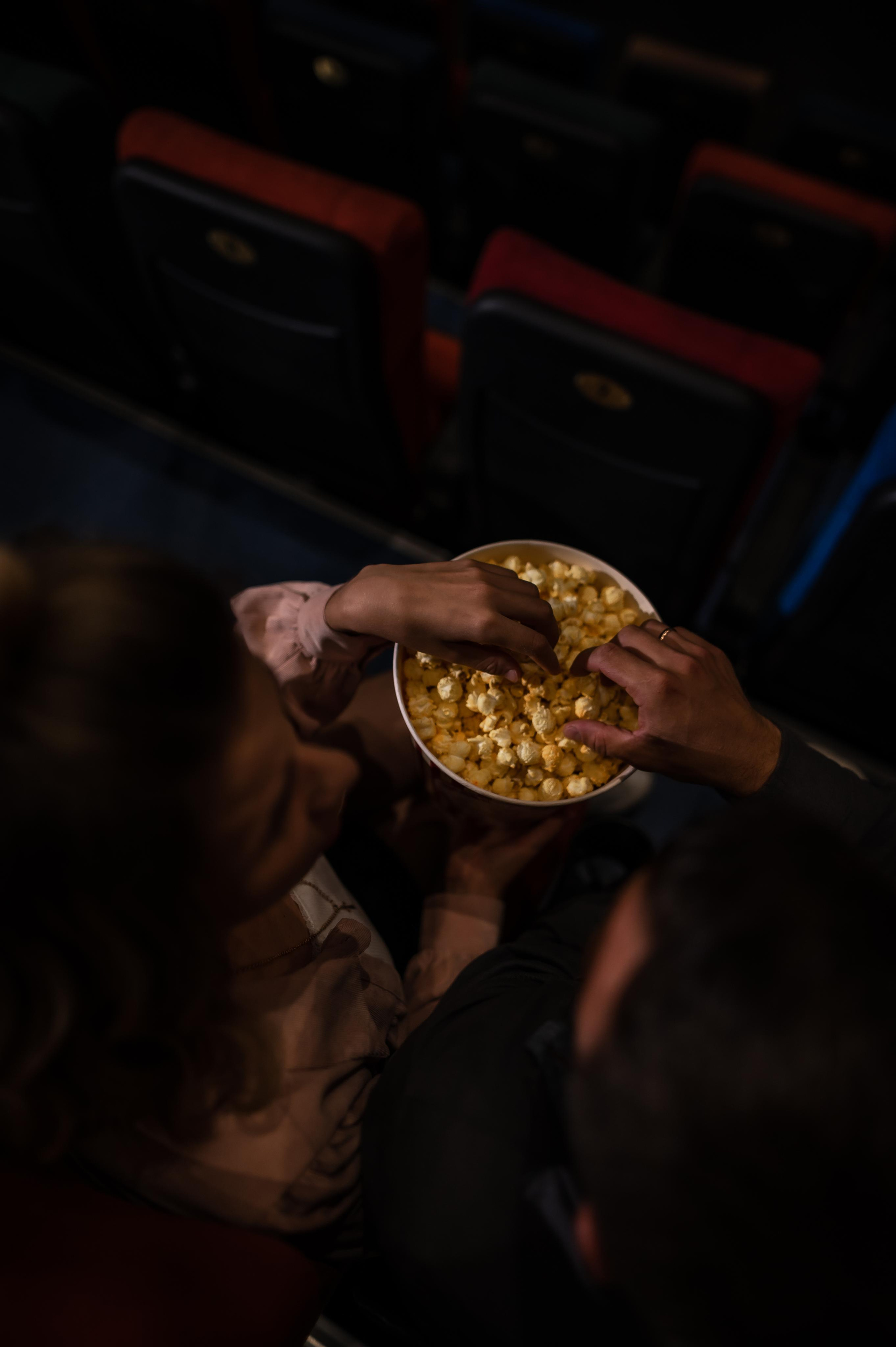 Любовь в кинотеатре. Фотограф ПИТЕР СПБ Надежда Баранова