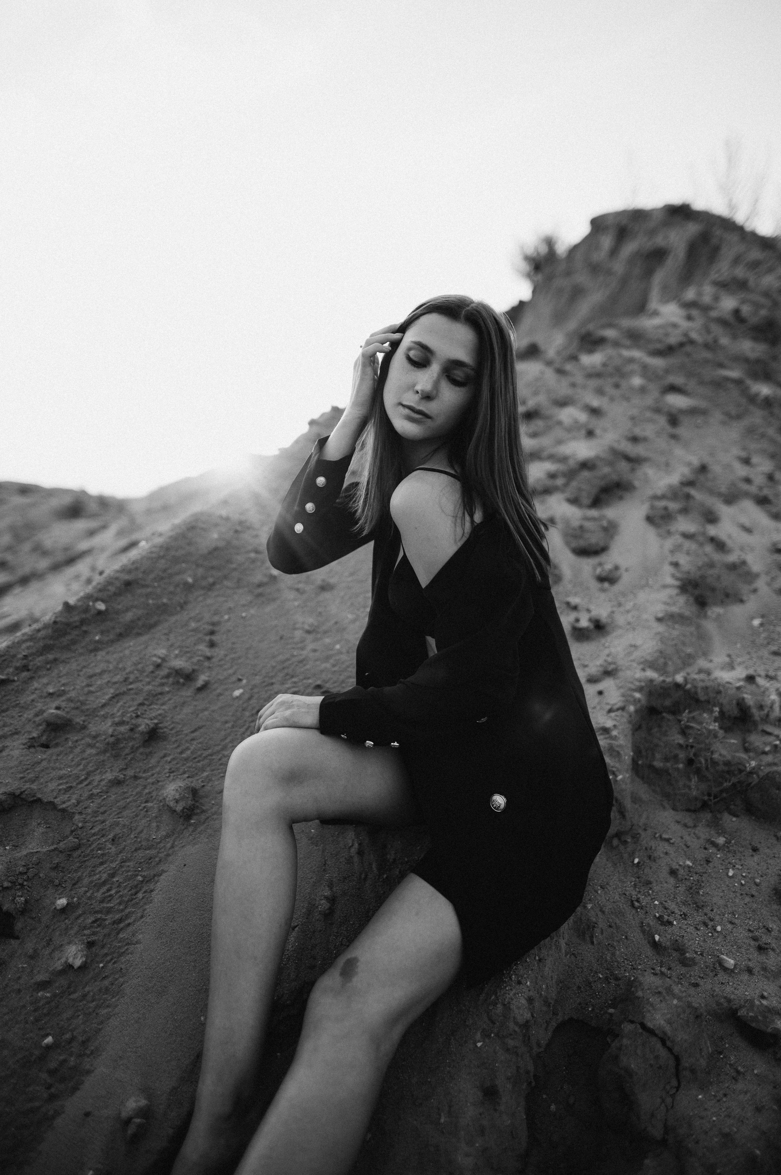 Лина в песках. Фотограф ПИТЕР СПБ Надежда Баранова