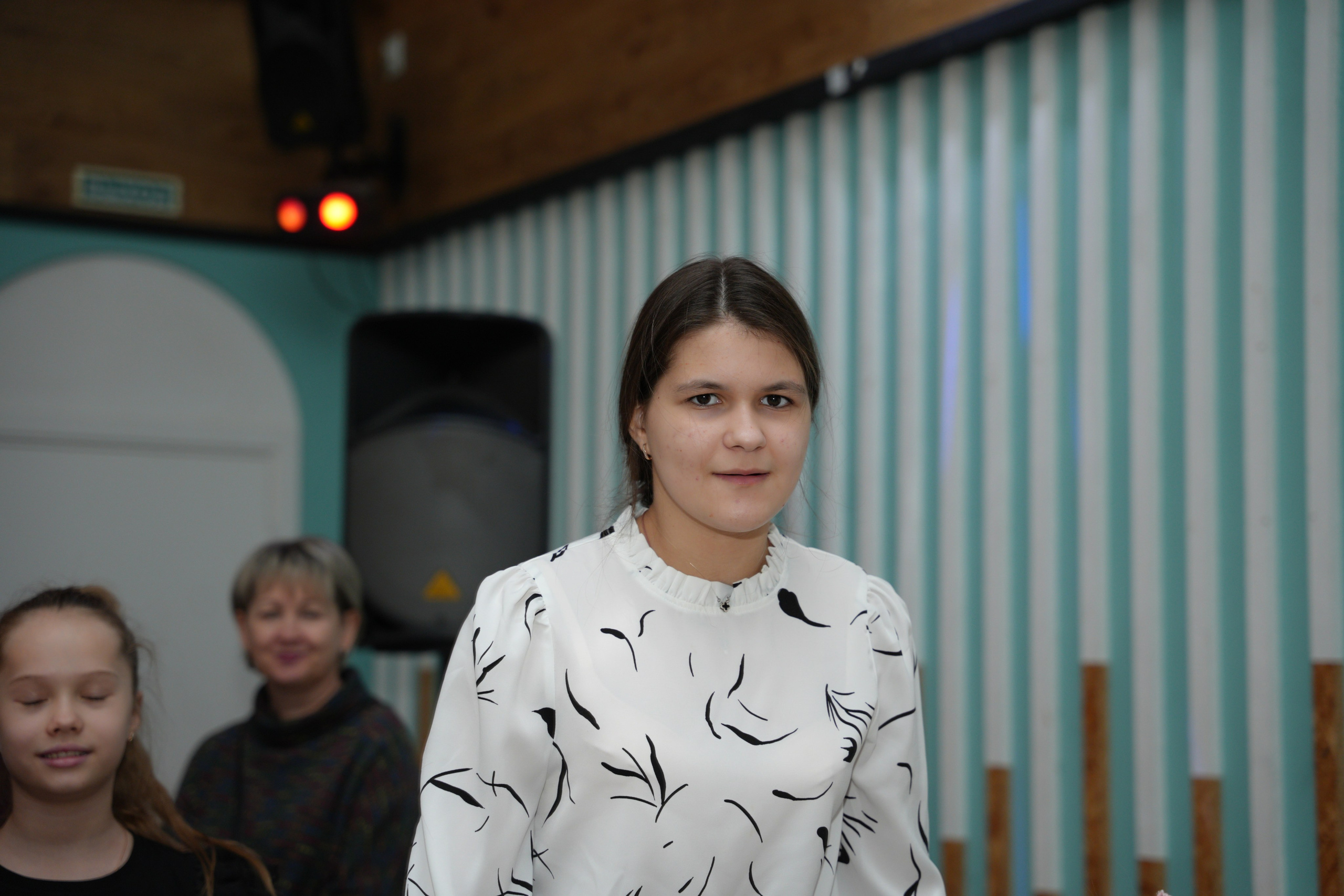 Социально —благотворительная акция «Ты в этом мире не один», посвященная Международному дню инвалидов. ВЫПУСКНЫЕ АЛЬБОМЫ, Школьный фотограф, семейный и свадебный в Саратове и области Ольга Плаксина