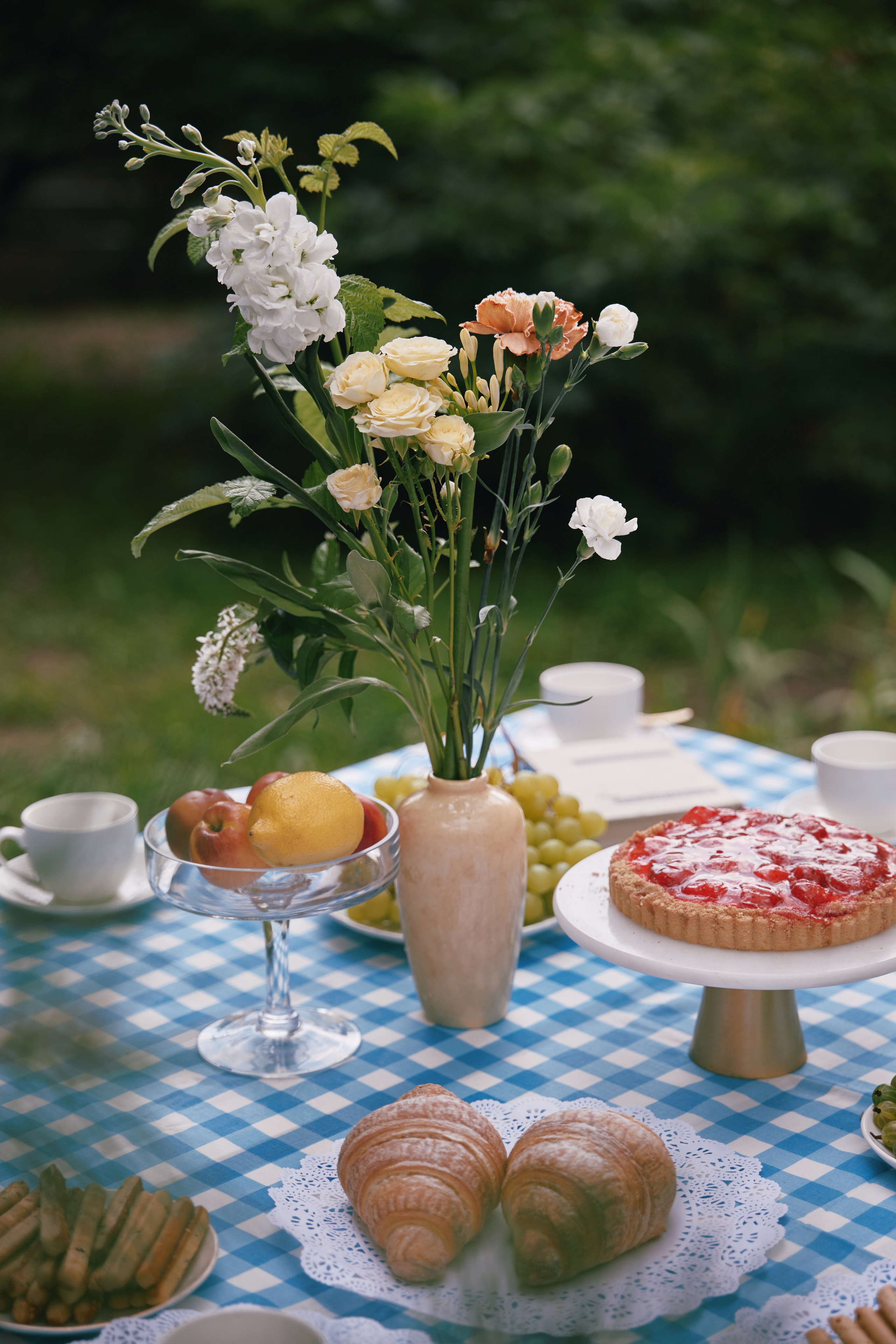 Завтрак в шляпках. Фотограф и видеограф в Кургане Леонид Корнильев
