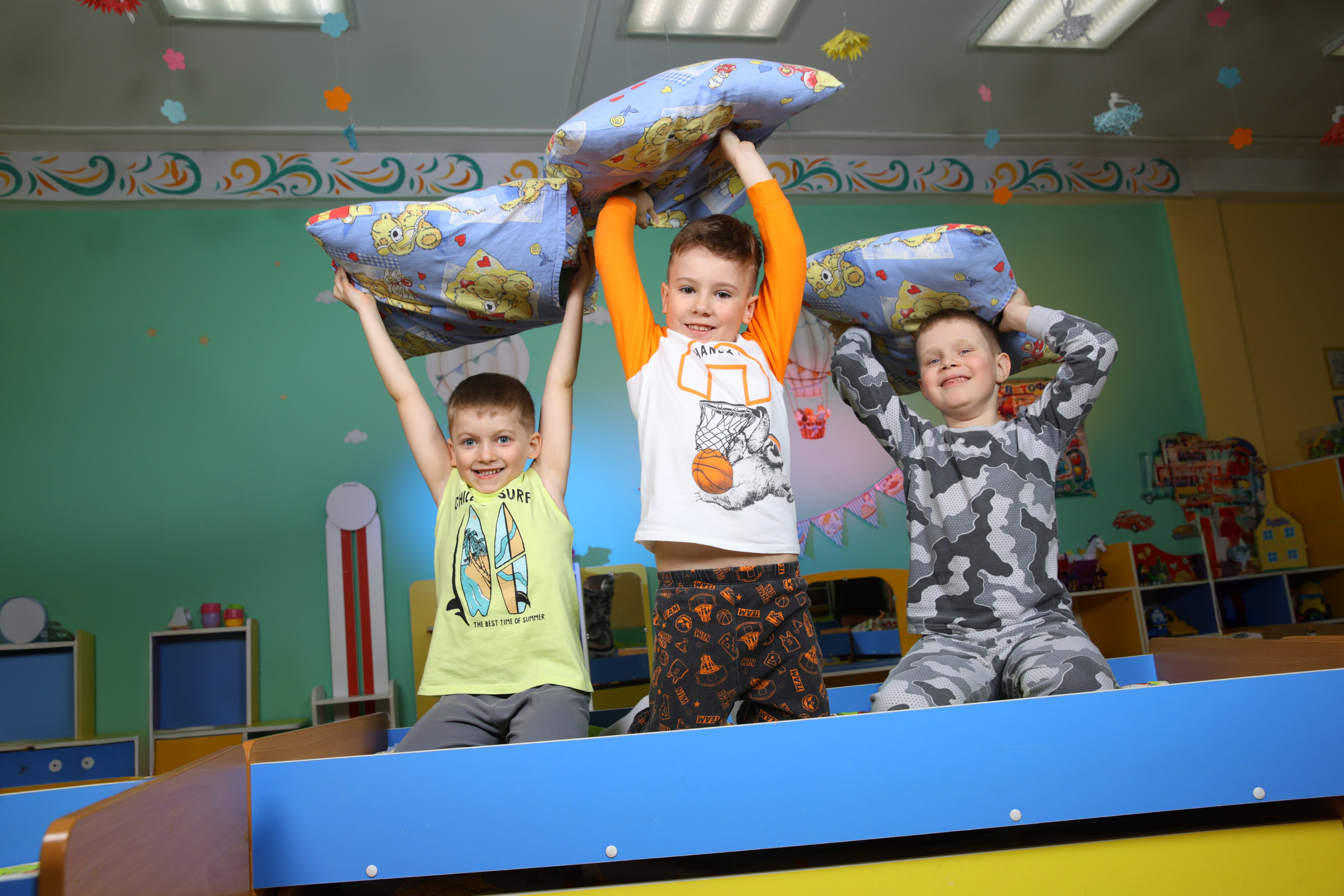 Выпускные альбомы для детских садов в Красноярске от AlbomKras 🎀🍀. AlbomKras -выпускные альбомы Красноярска с авторским дизайном и качественной фотосъемкой! ⭐⭐⭐⭐⭐ 5.0