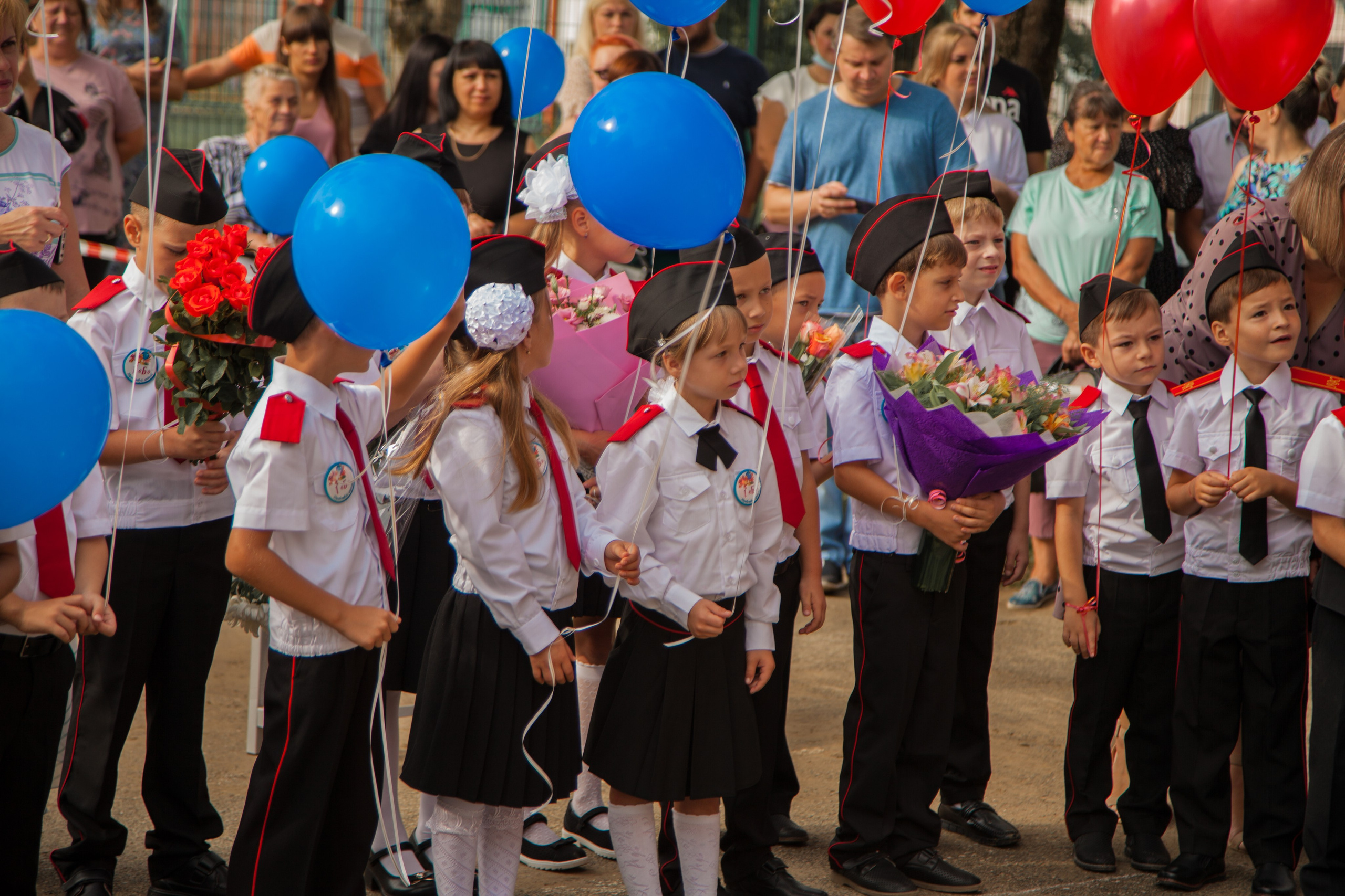 Линейка 1 сентября. Свадебный и семейный фотограф в Армавире