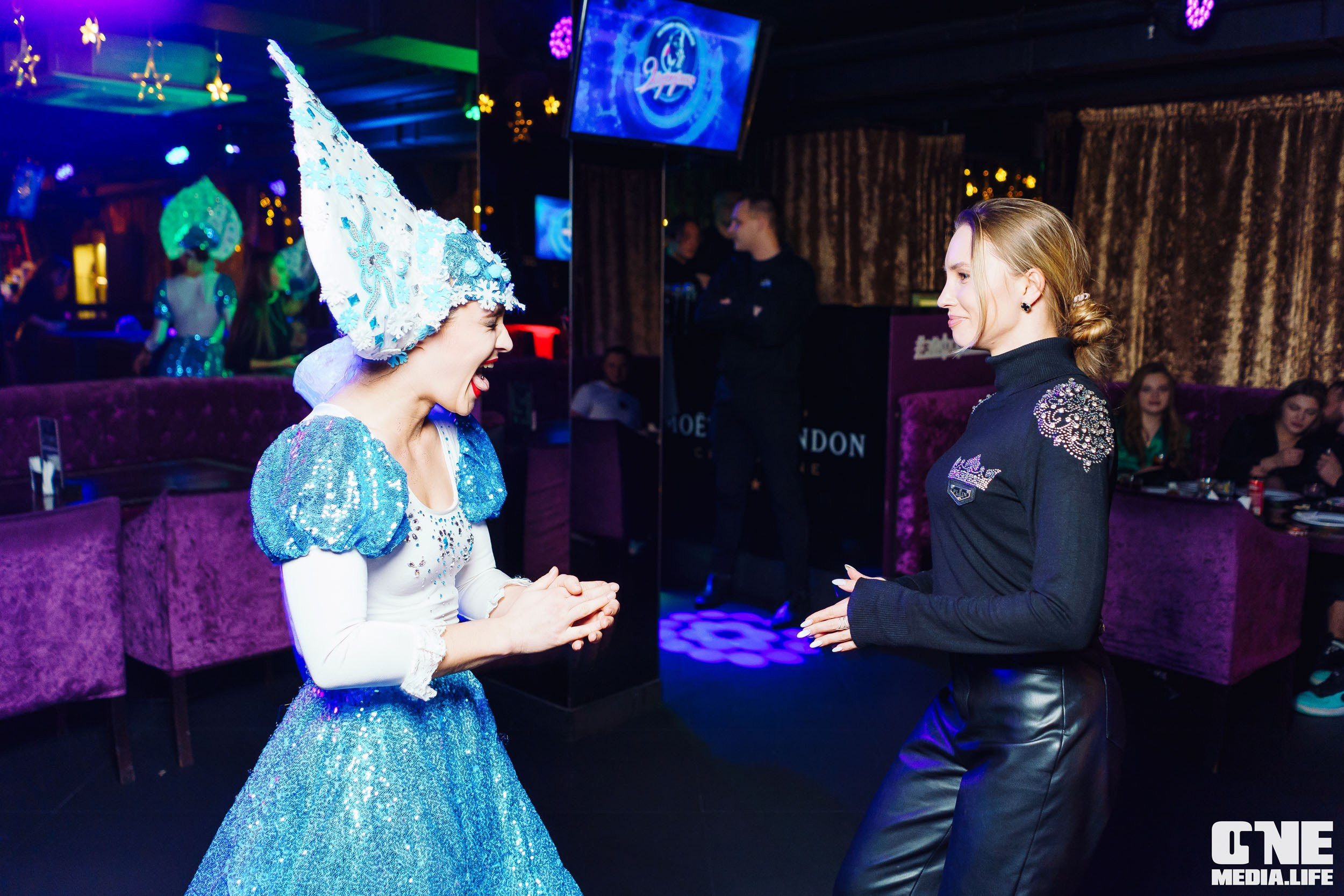 Фоторепортаж из караоке-клуба Эйфория. One Media Life: фоторепортажи, фотоотчеты с мероприятий и заведений