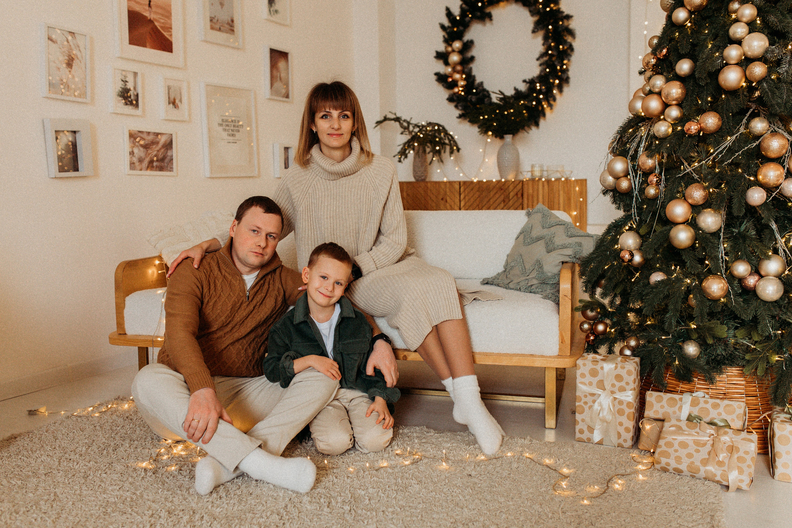 Семейная Новогодняя в студии. Фотограф Тверь. Свадебные, семейные, индивидуальные фотосессии