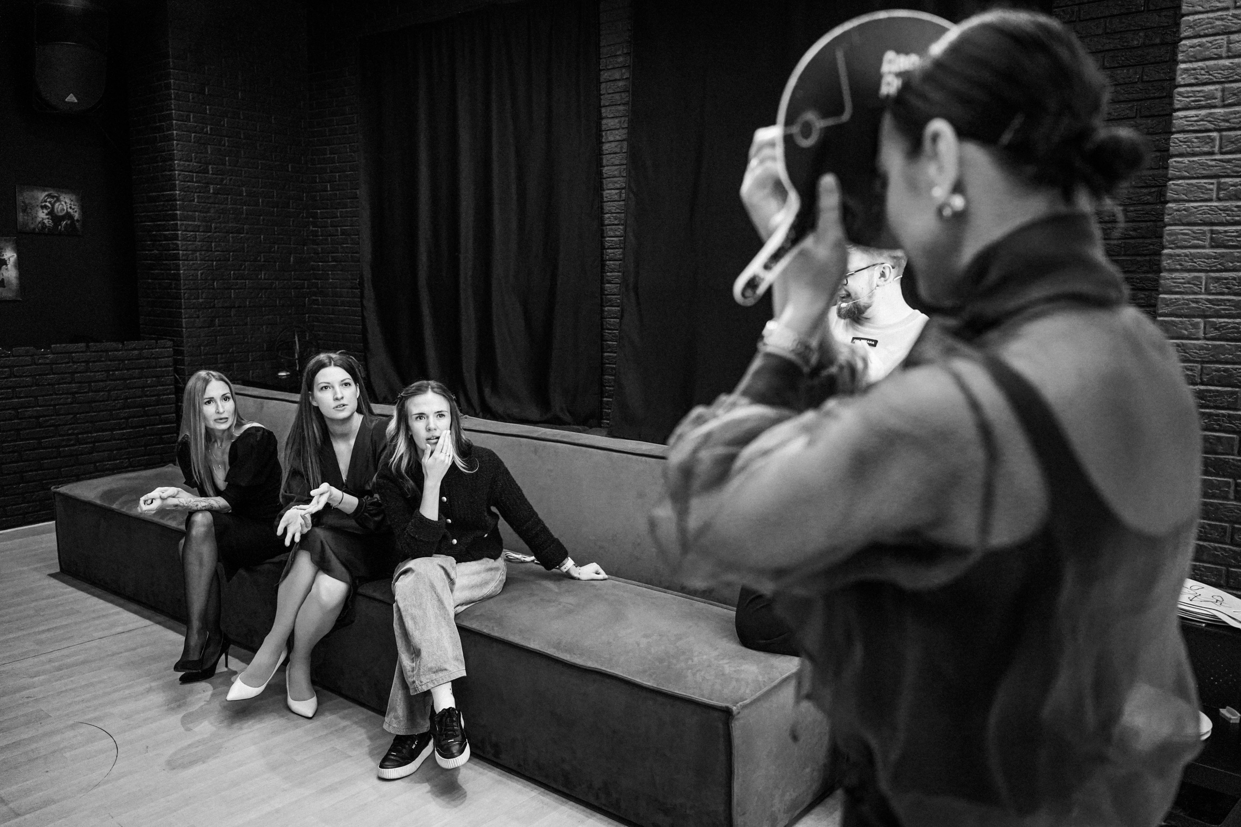 ДВА ДИВАНА ШОУ (ВЗРОСЛОЕ). Главная