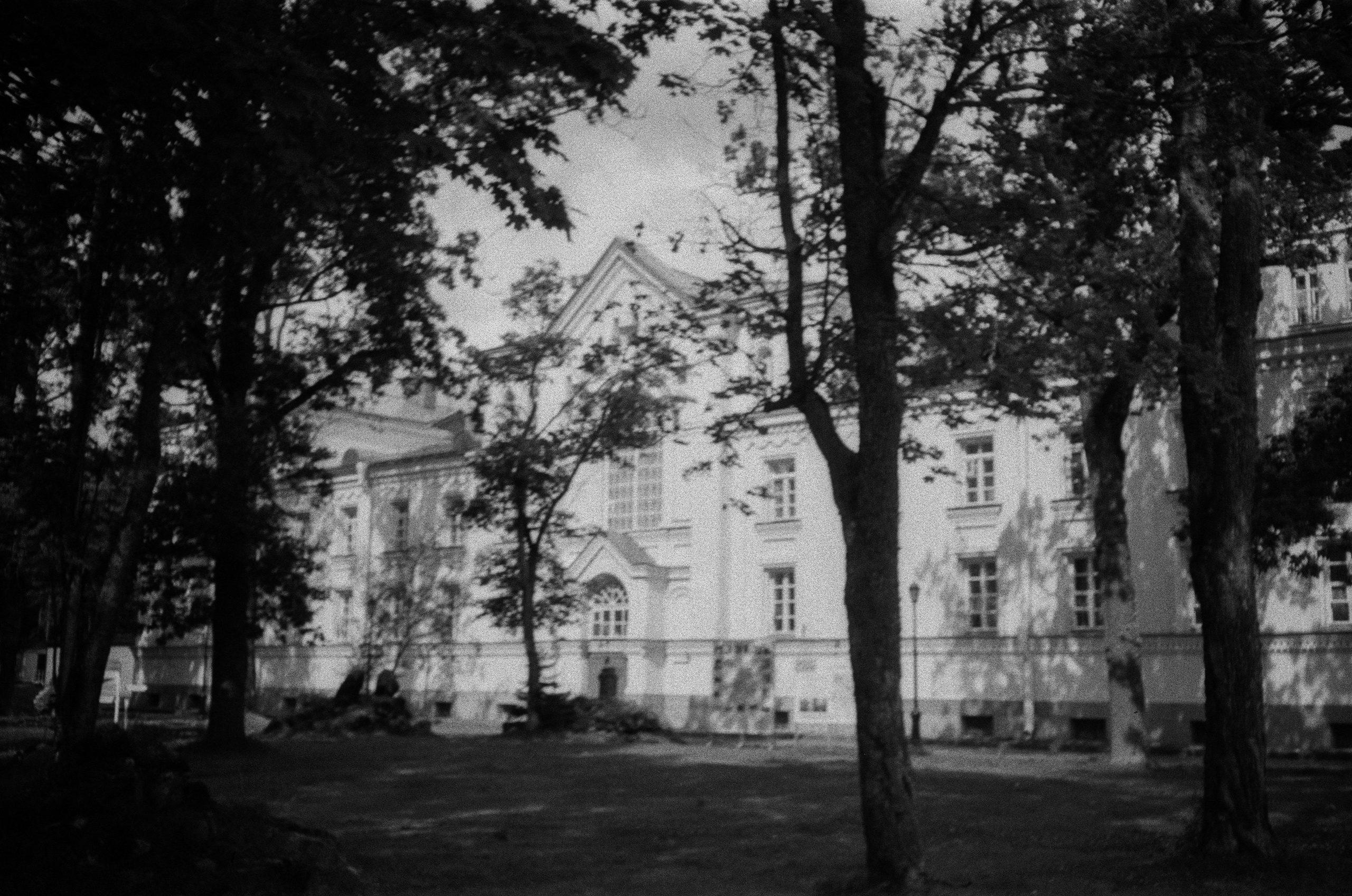 Остров Коневец / Revue 35CC / Kodak XX