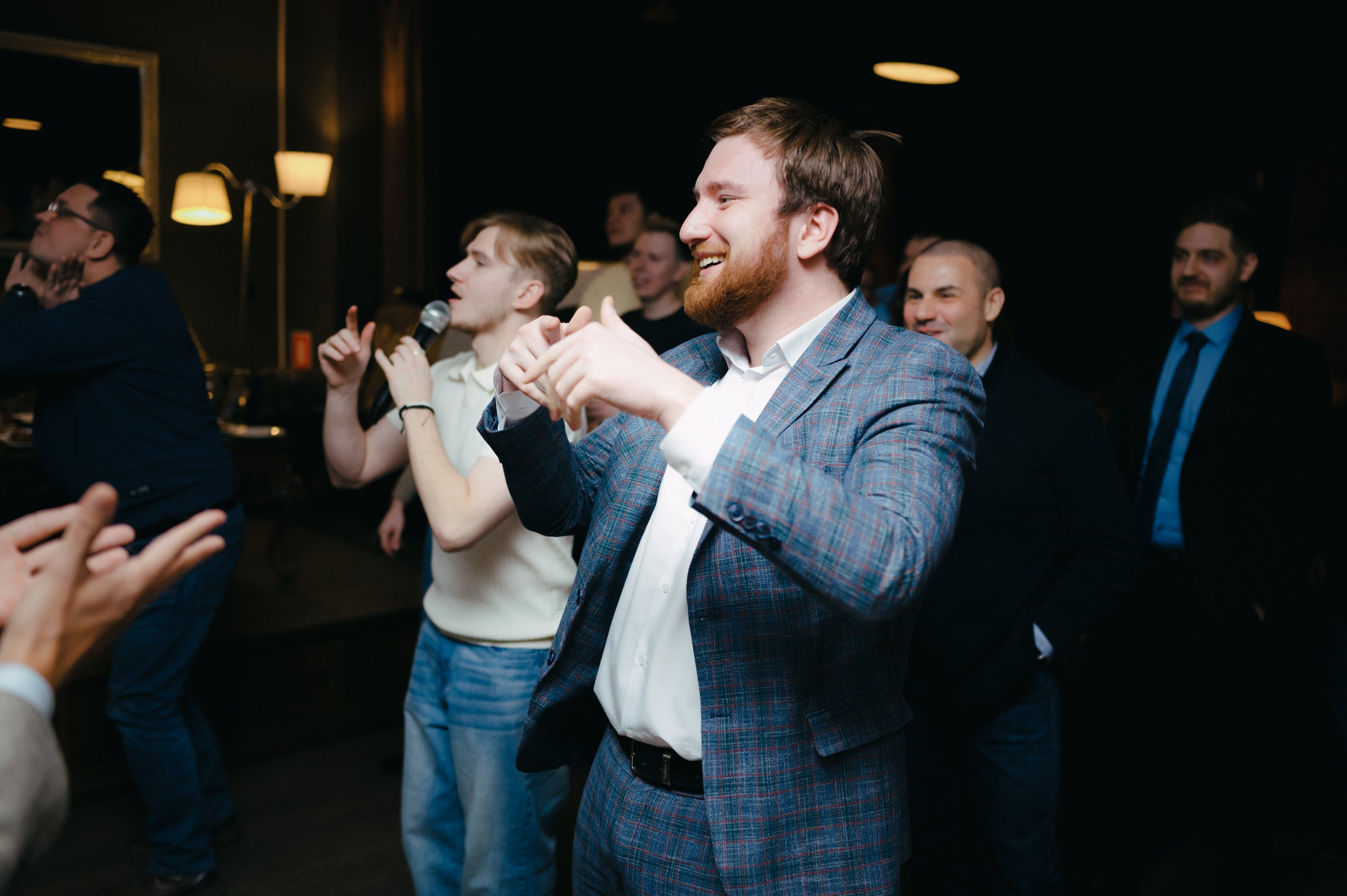 Корпоративы (сборник). Komonev