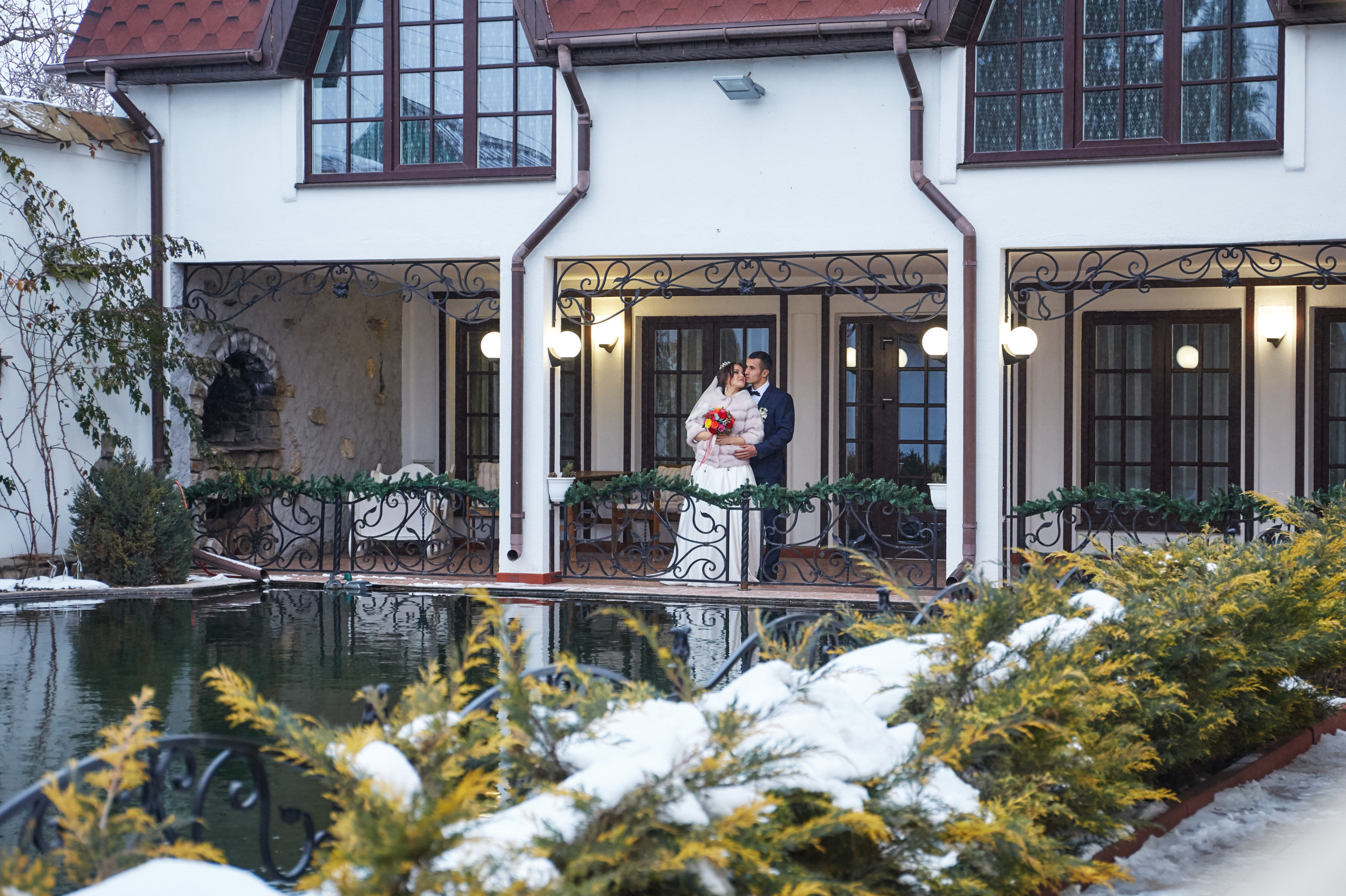 Свадебная фотосессия зимой. Образ невесты и жениха. Свадебный фотограф Ерхов Антон