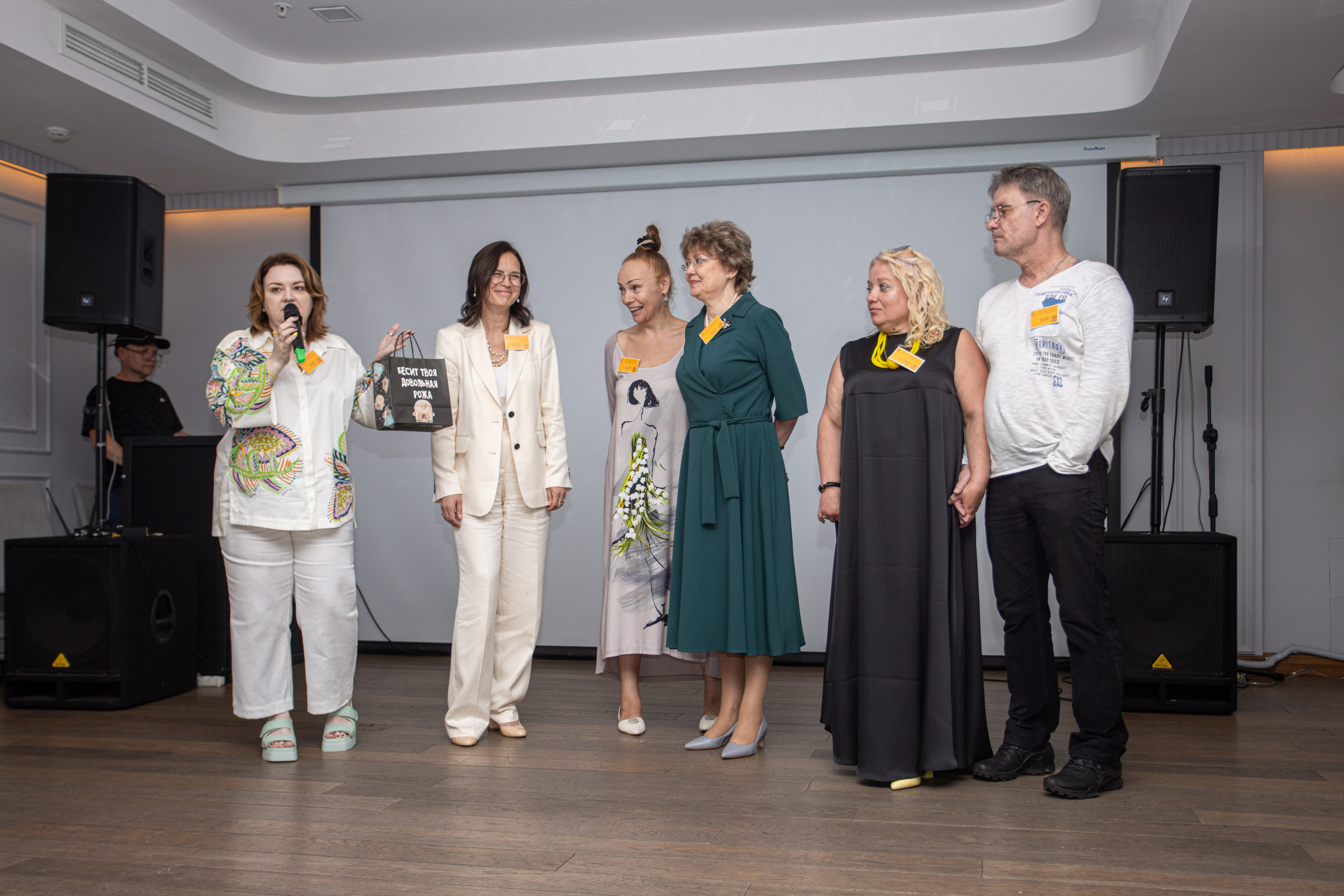 Встреча выпускников. Стоматологи СПб. Семейный фотограф в Вышнем Волочке — Ульяна Иванова | Фотосессии для всей семьи