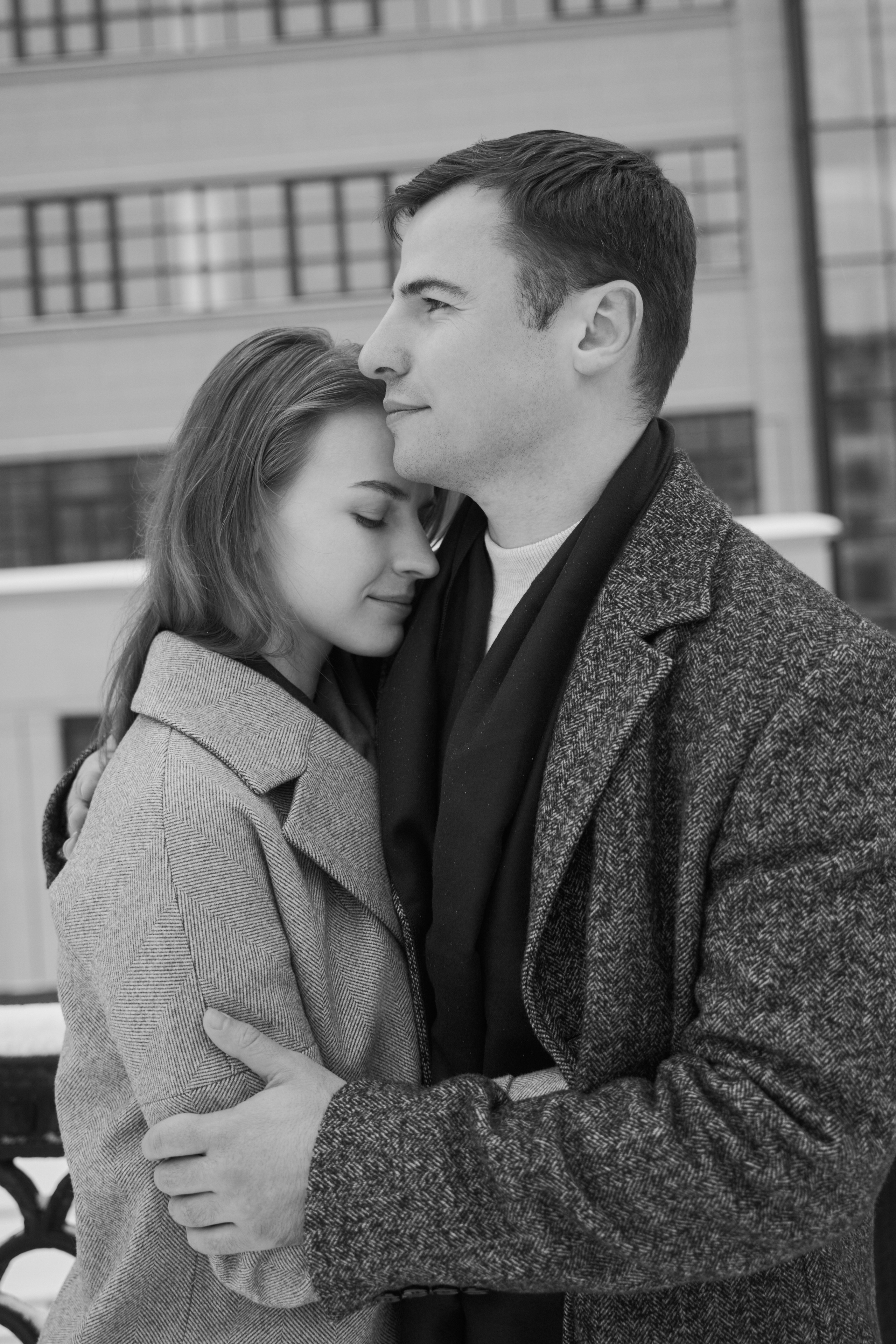 Любовь начинается с поцелуя. Minflo Photographer