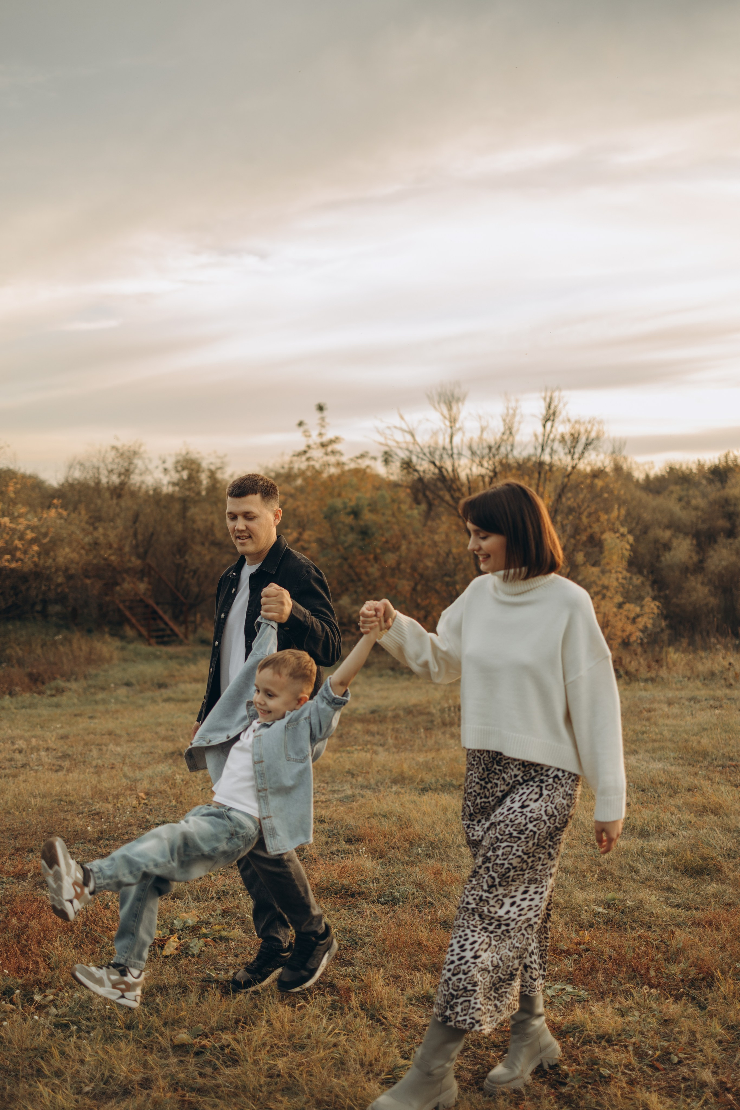 Сентябрьский вечер. Семейный и детский фотограф в Тюмени Вика Алленова