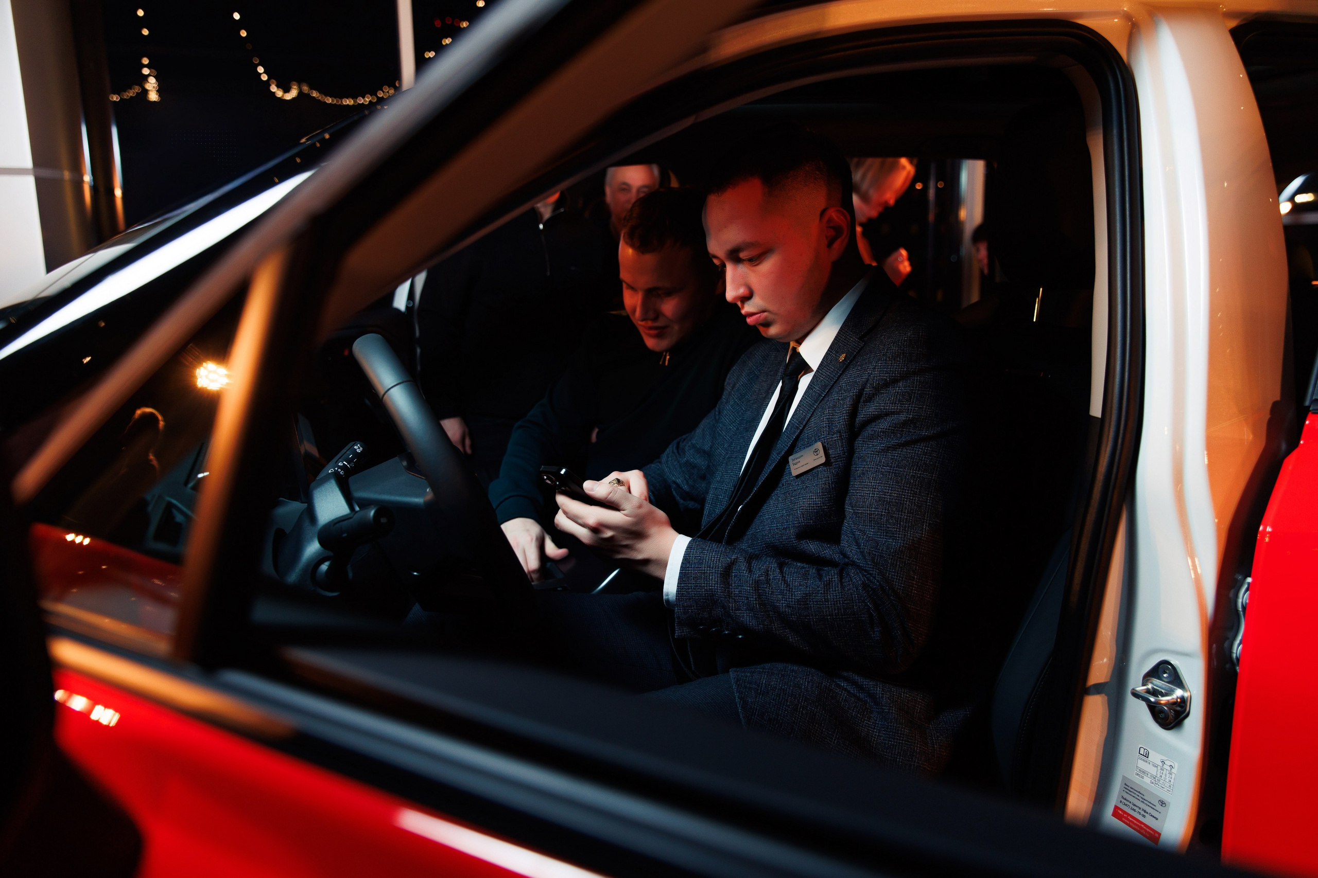 Презентация новой Toyota RAV4. Репортажный и свадебный фотограф в Уфе Павел Кожевников