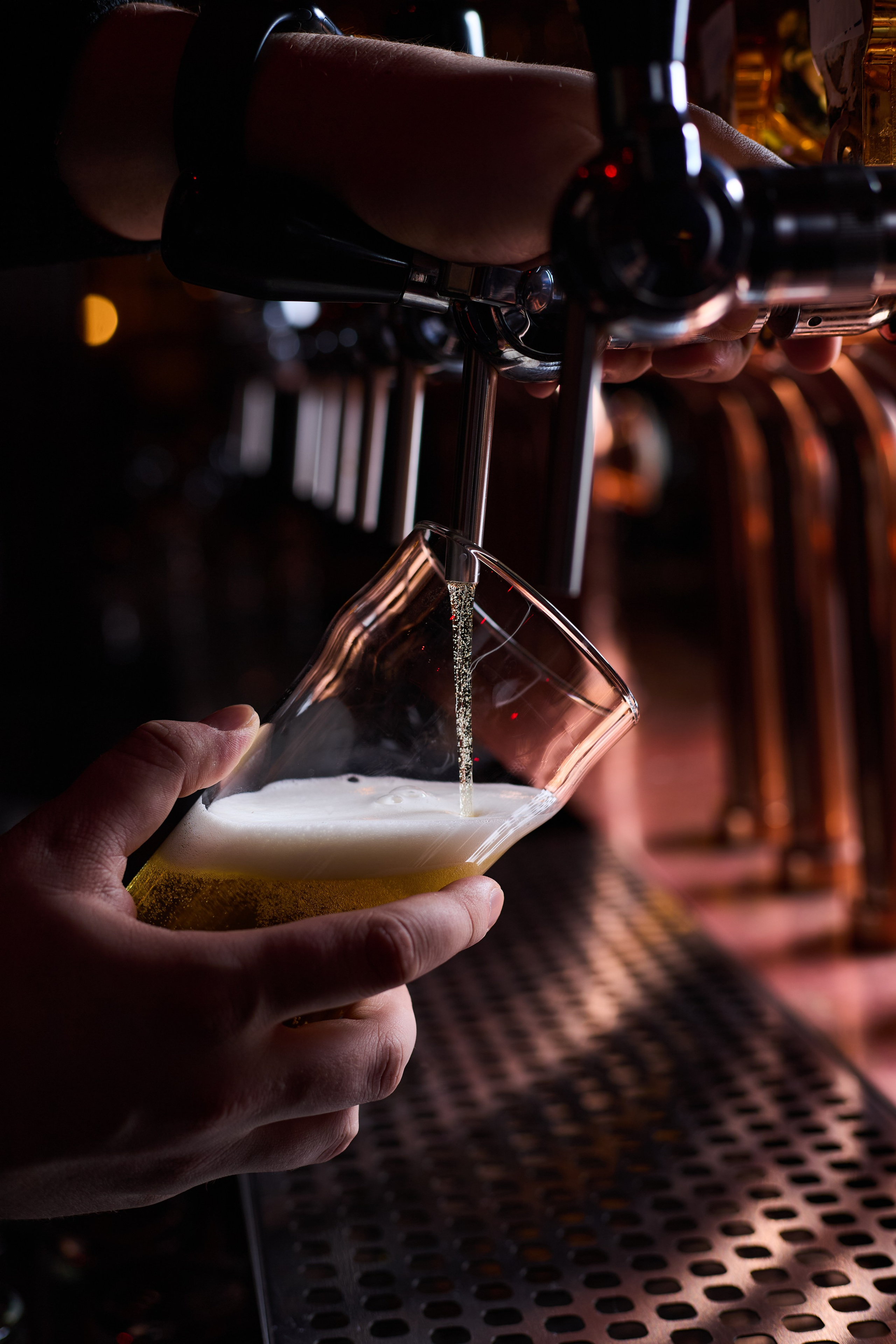 Ресторанный холдинг, объединяющий 7 московских пабов, каждый из которых имеет свою концепцию и легенду. Фотограф|Москва-СПб| Анастасия Рябинина