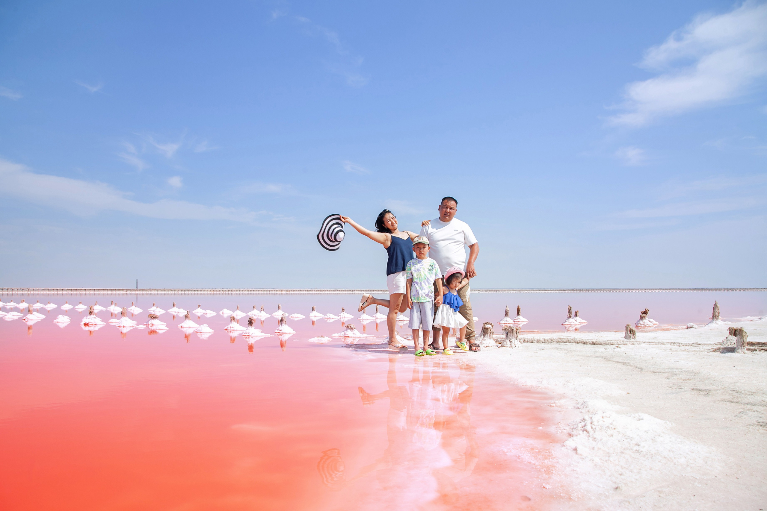 РОЗОВОЕ ОЗЕРО САСЫК СИВАШ. Фотограф в Крыму