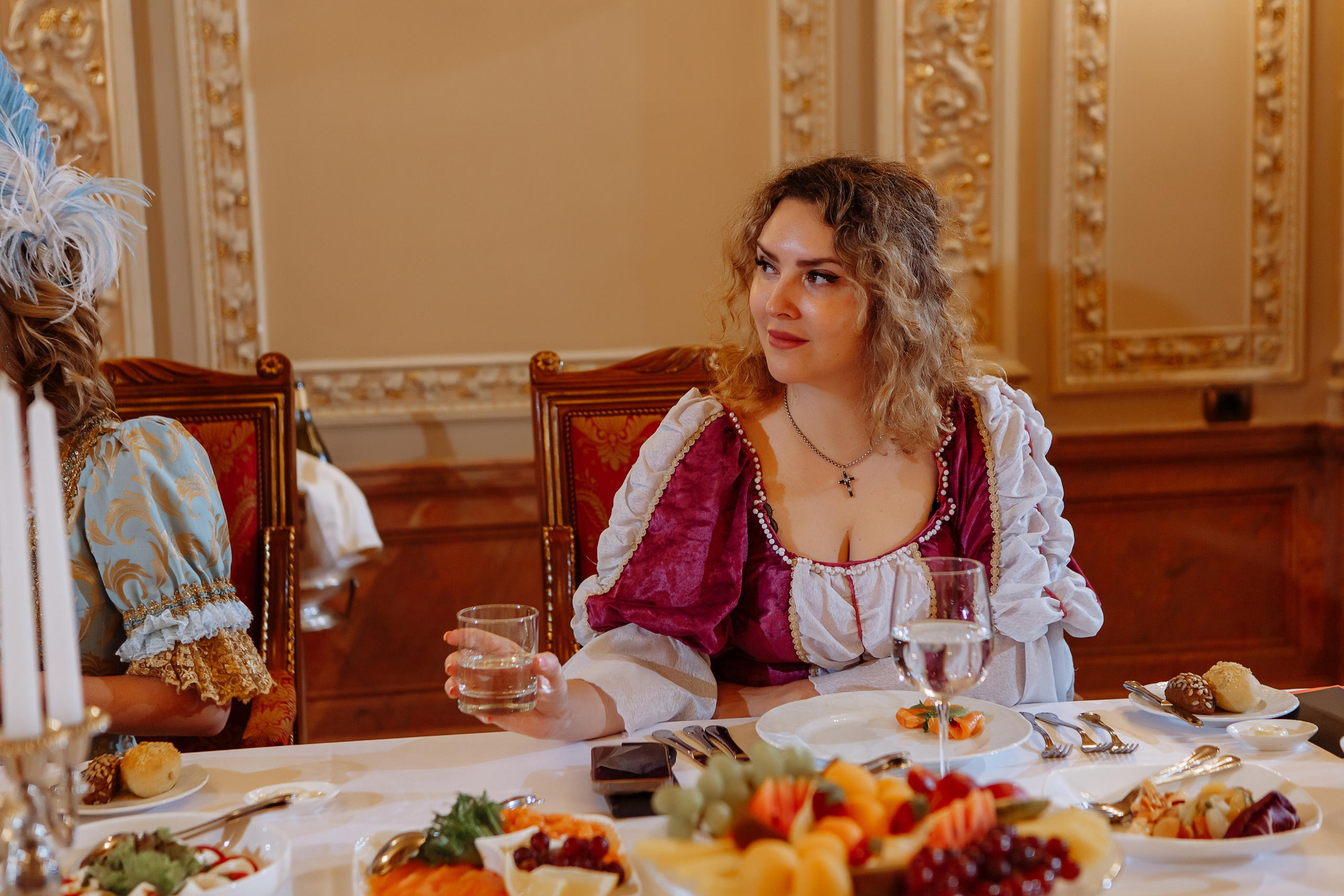 День рождения Сергея (костюмированный бал в отеле Талеон). Свадебный фотограф в Санкт-Петербурге