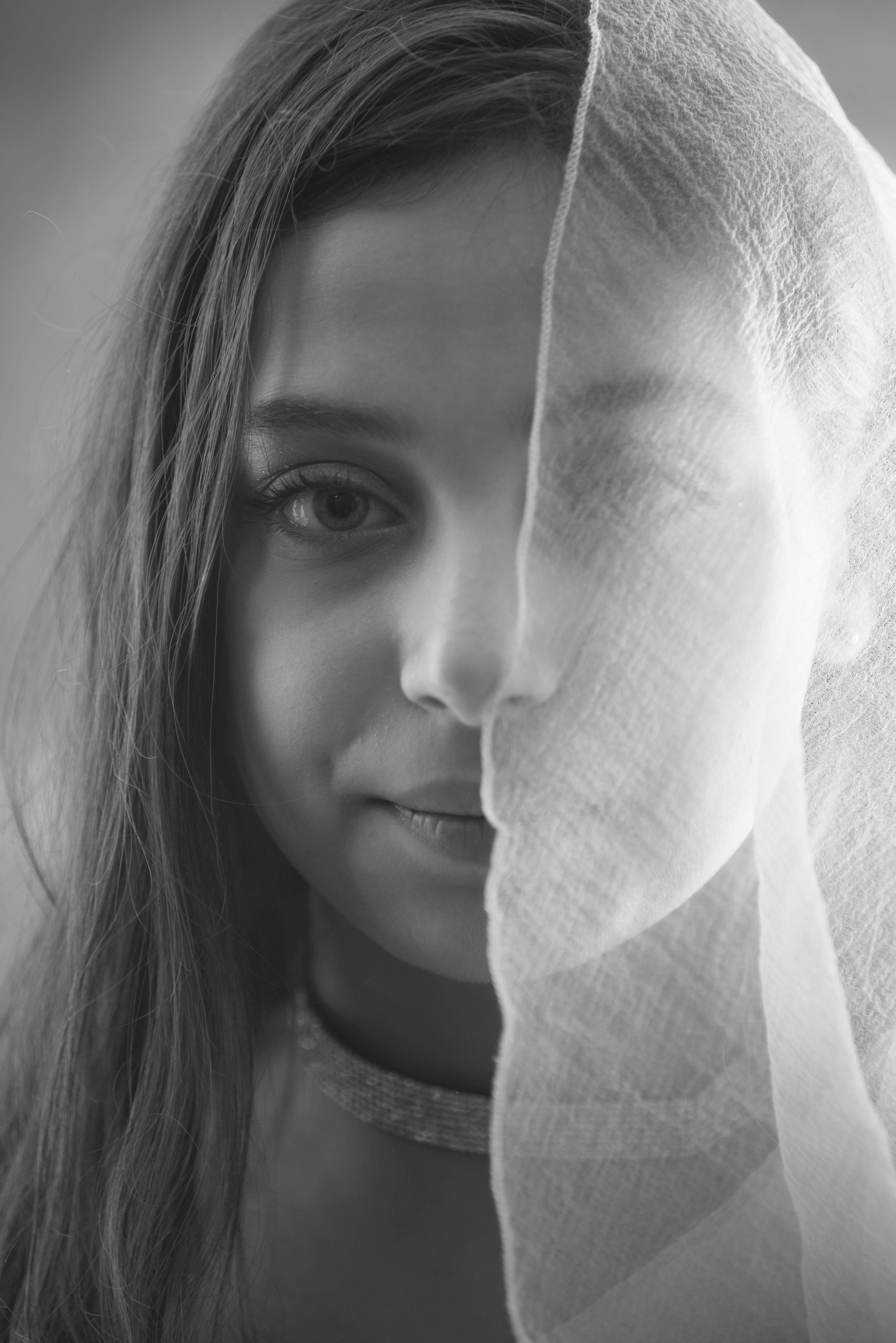 Наша фотостудия в салоне платьев. Портретный фотограф Денис Милютин